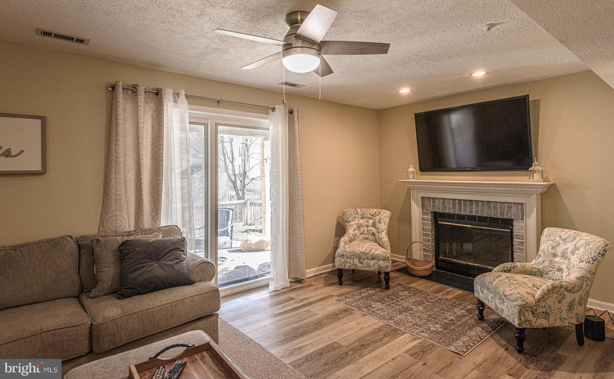 FURNACE HILLS - Residential