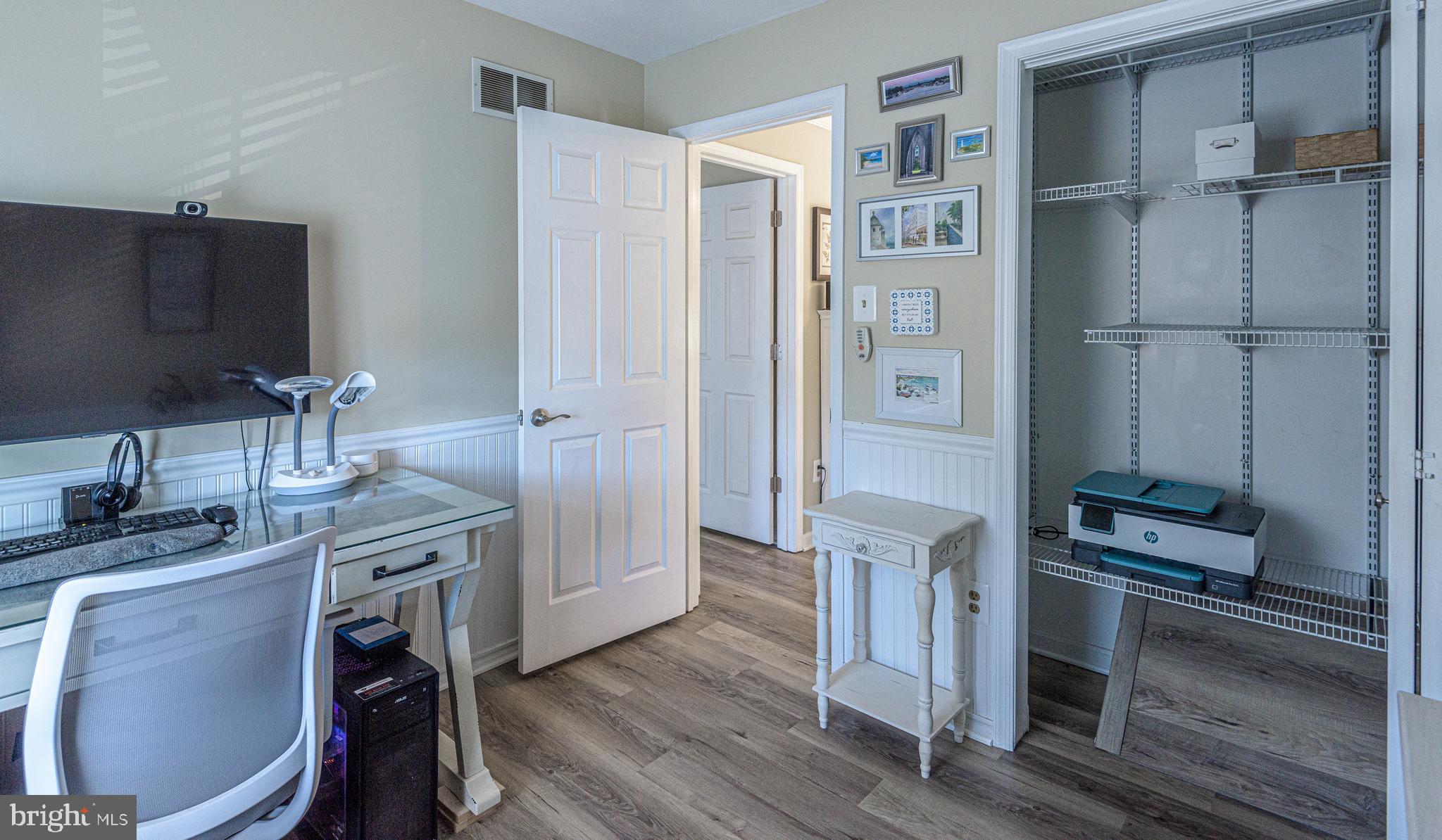 FURNACE HILLS - Residential