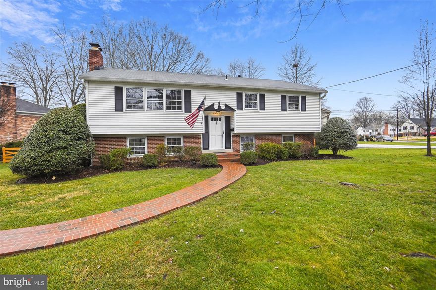 This cozy, move in ready home is ready for you!   The perfect home in a wonderful neighborhood! Welcome in to refinished, original hardwood floors throughout the upper level, granite countertops, new dishwasher, new refrigerator, updated main level bathroom and fresh paint throughout. Enjoy grilling on the back deck while kids play in the fenced in backyard. The lower level great room has loads of space! There are 3 bedrooms on the main level and one bedroom downstairs. Great for a home office! Not to mention the large work room and laundry room with a door to the backyard.  Kids can walk to elementary and middle school! There are community rec centers with swimming, tennis and parks. So close to Fort Hunt Park. This neighborhood is a hidden gem  close to all DC has to offer. Hop on the George Washington Parkway to The Pentagon, Old Town Alexandria, DC and so much more! The airport is only 11 miles away and Huntington Metro is only 7 miles away. Enjoy a walk or bike ride along the Potomac River. Welcome Home!