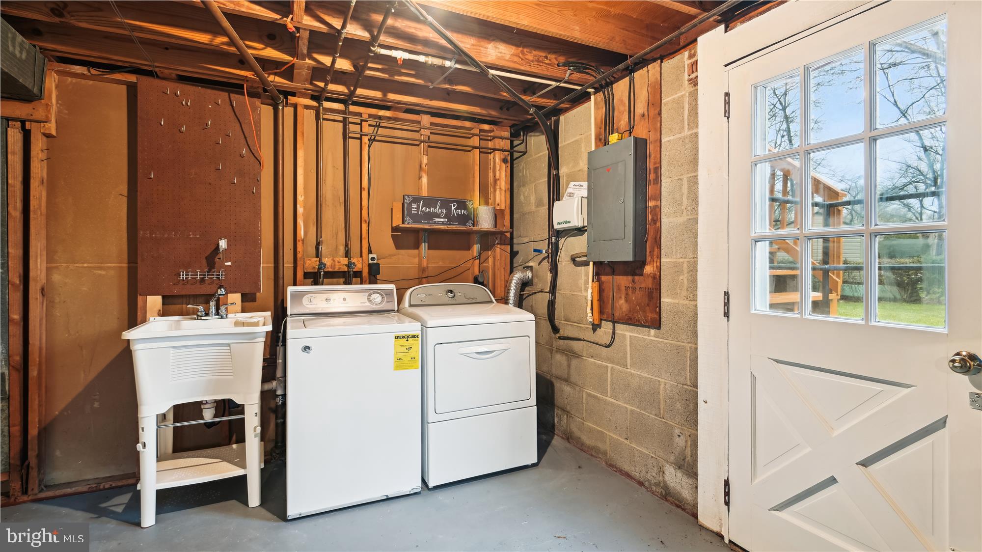 COLLINGWOOD SPRINGS - Residential