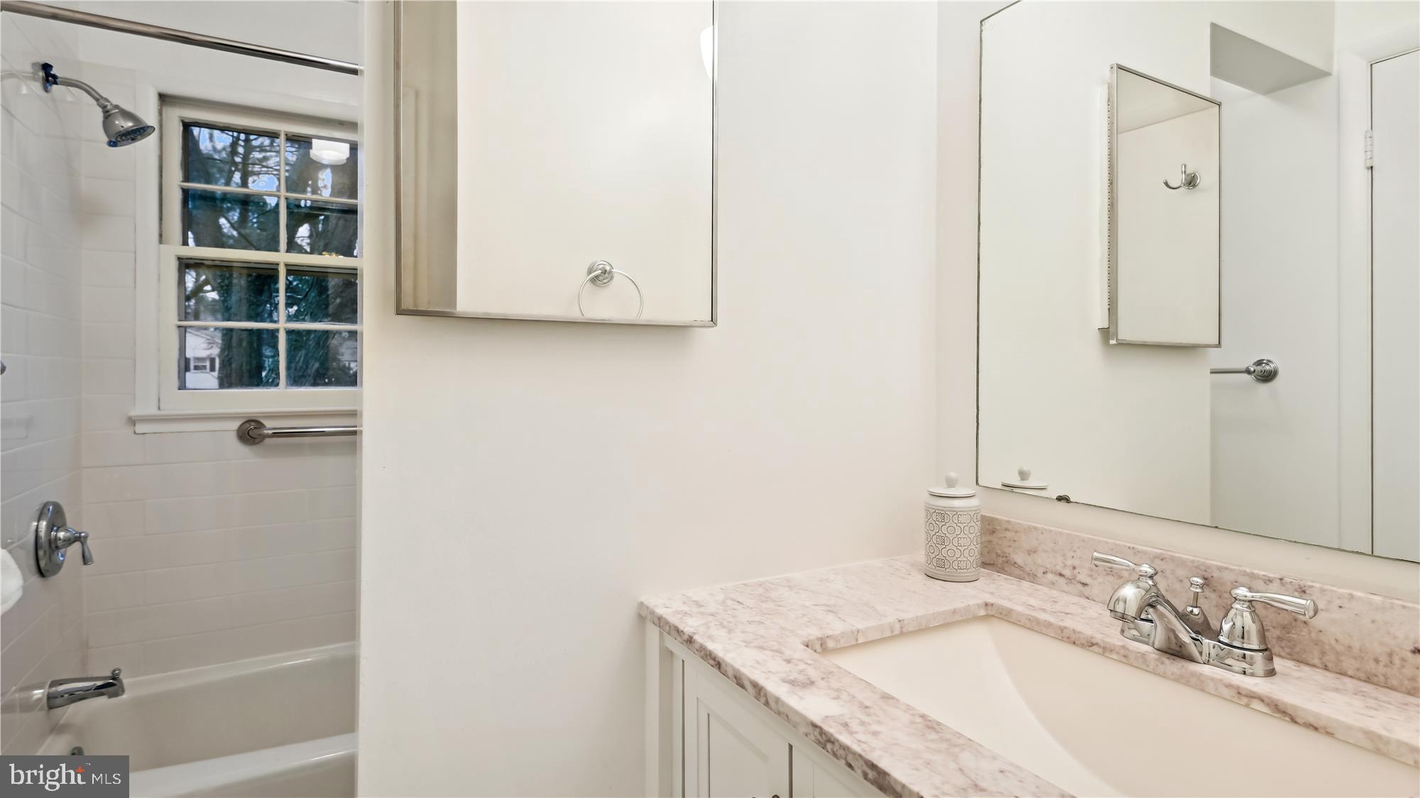 COLLINGWOOD SPRINGS - Residential