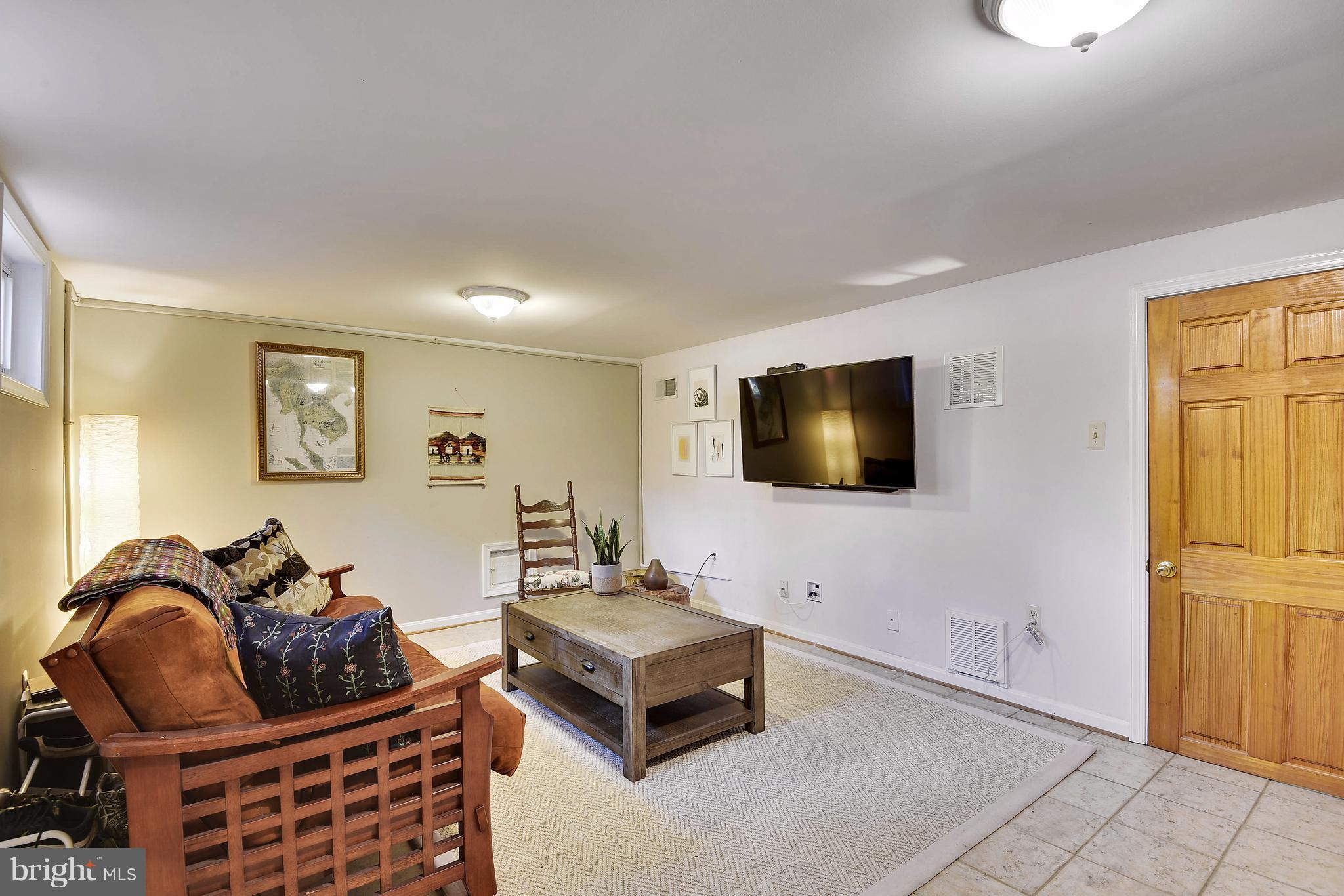 SILVER SPRING - Residential