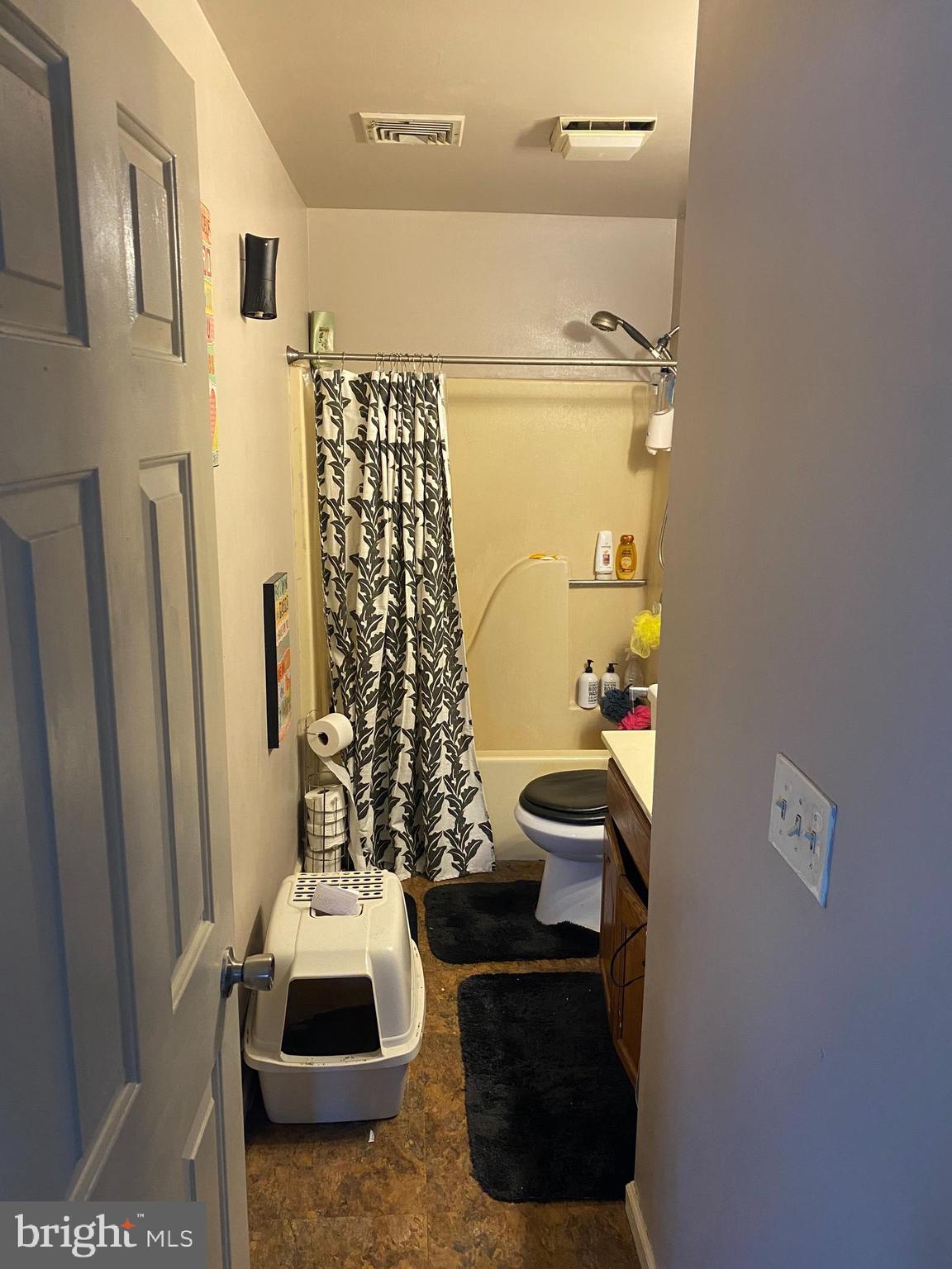 PORTLAND COURT - Residential