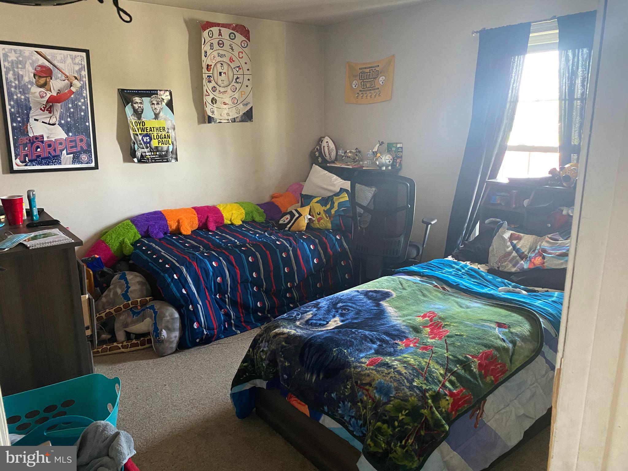 PORTLAND COURT - Residential