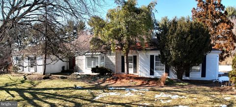 Homes For Sale - 1850 Briarcliff Terrace<br/> Lehigh County, ALLENTOWN, PA 18103