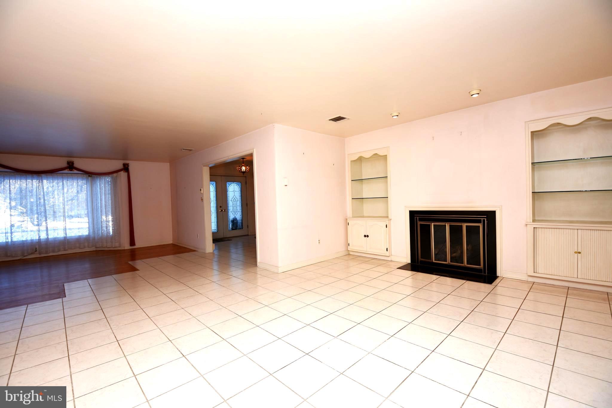 BROOKHAVEN - Residential