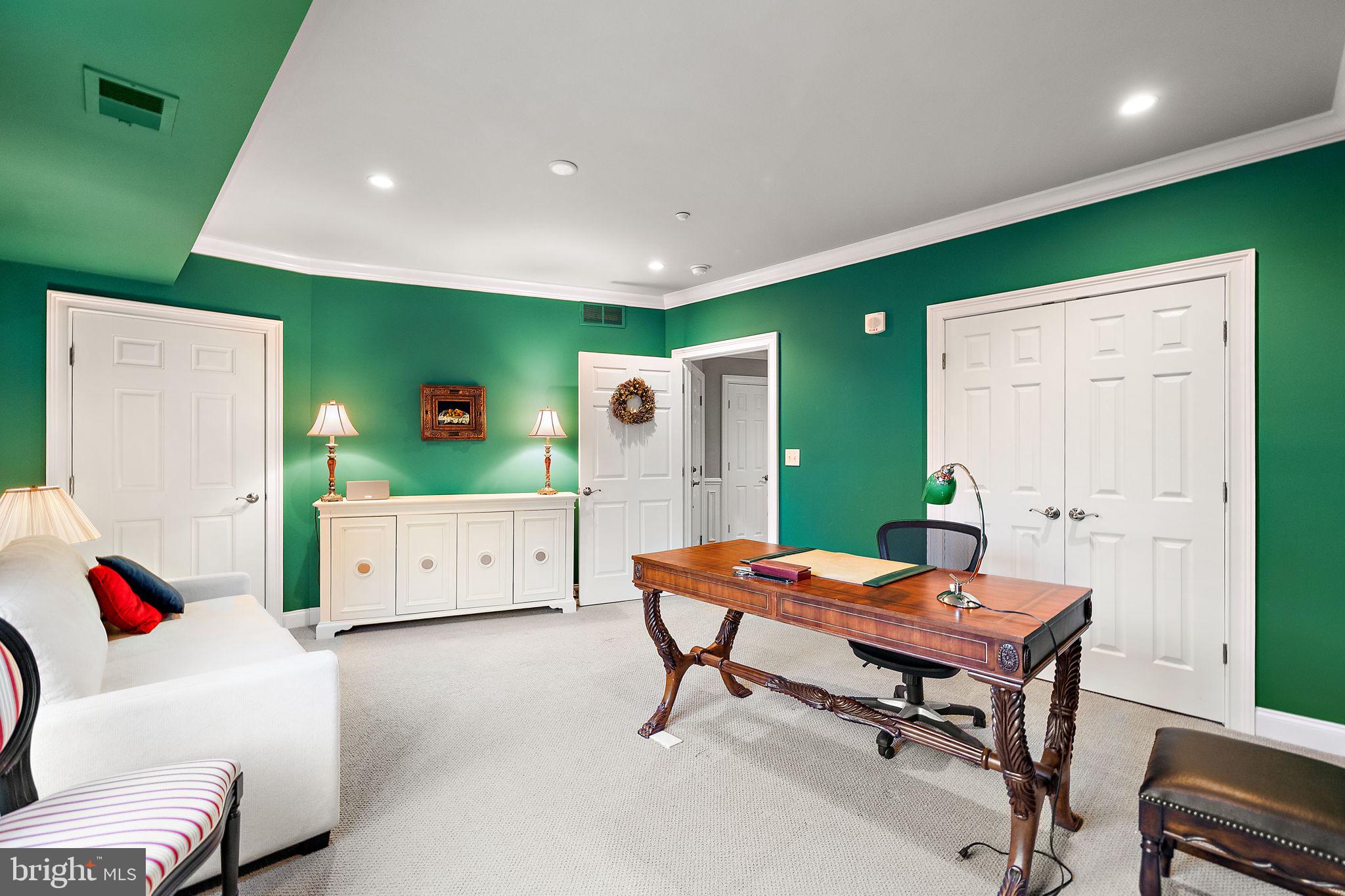 THE POINTE - Residential