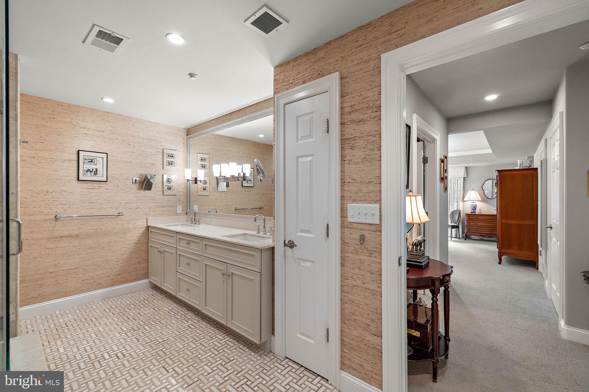 THE POINTE - Residential