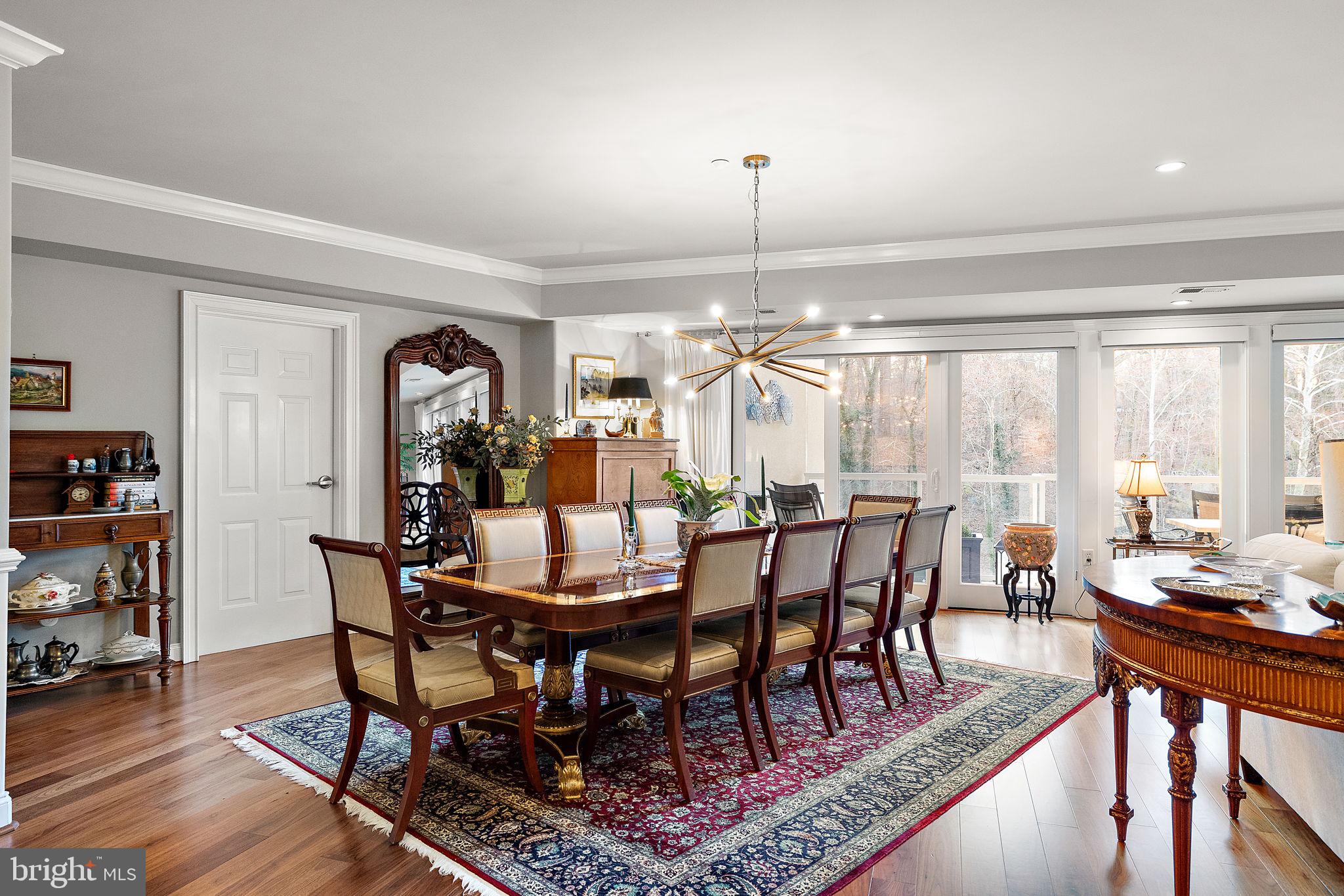 THE POINTE - Residential