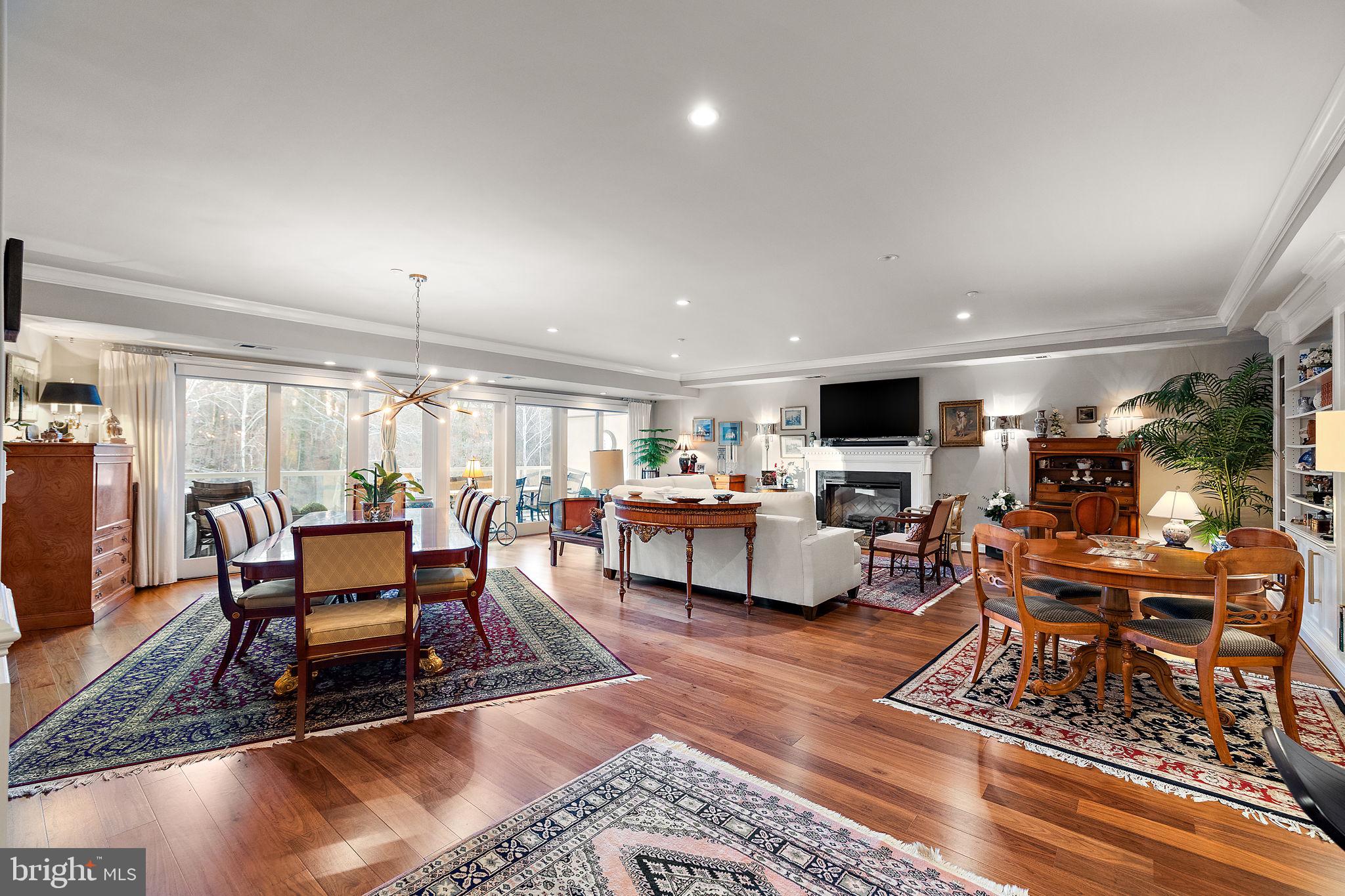 THE POINTE - Residential