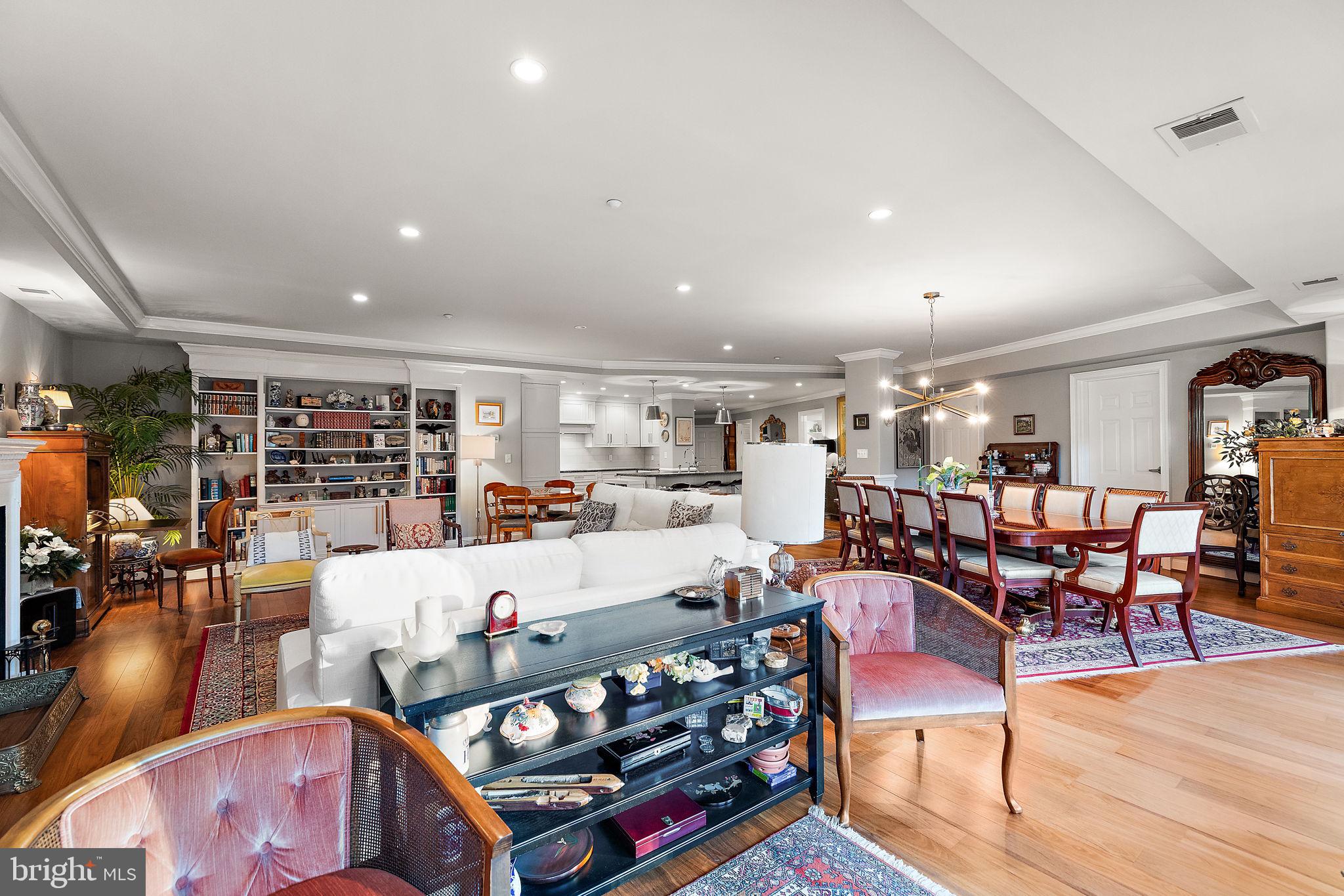 THE POINTE - Residential