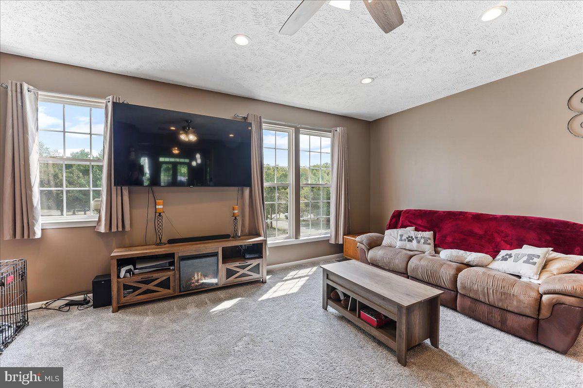 THE COURTS OF MALLORY - Residential