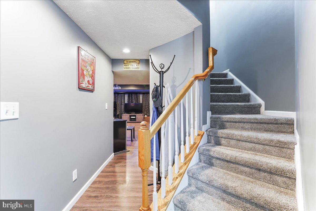 THE COURTS OF MALLORY - Residential