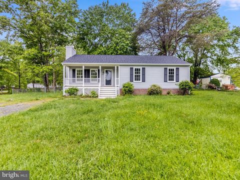 Homes For Rent - 11802 Oakdale Court<br/> LOCUST GROVE, VA 22508