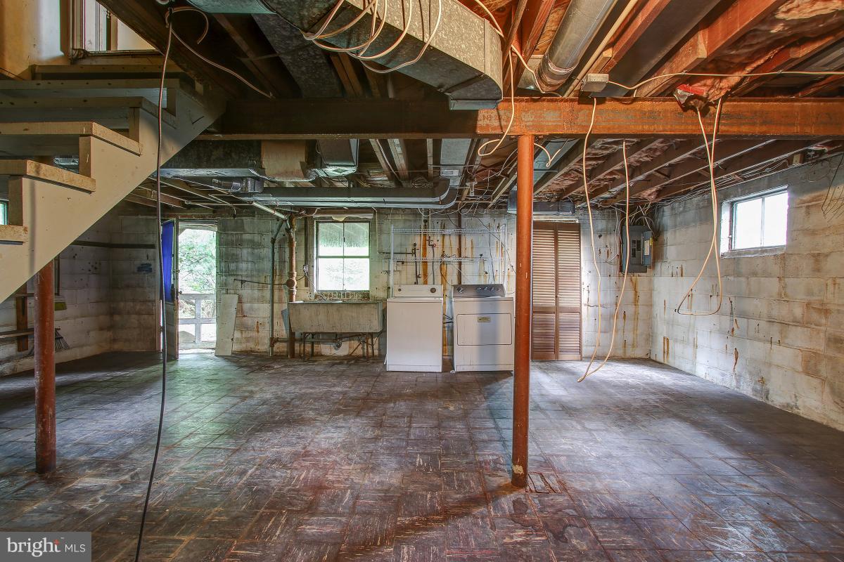 CHILLUM MANOR - Residential