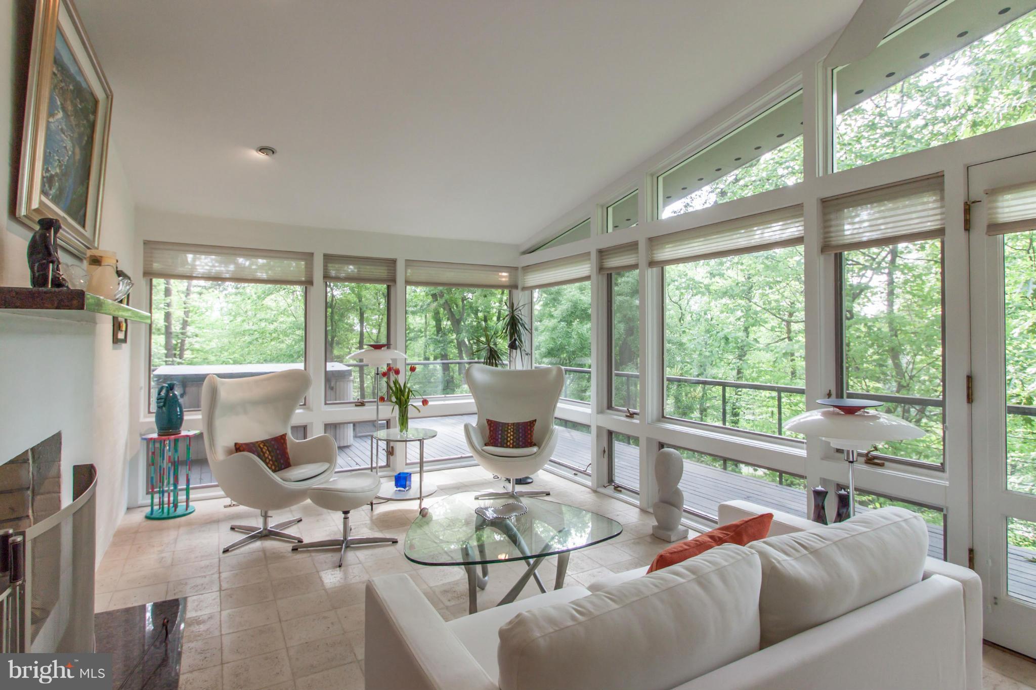 HOLLINDALE - Residential