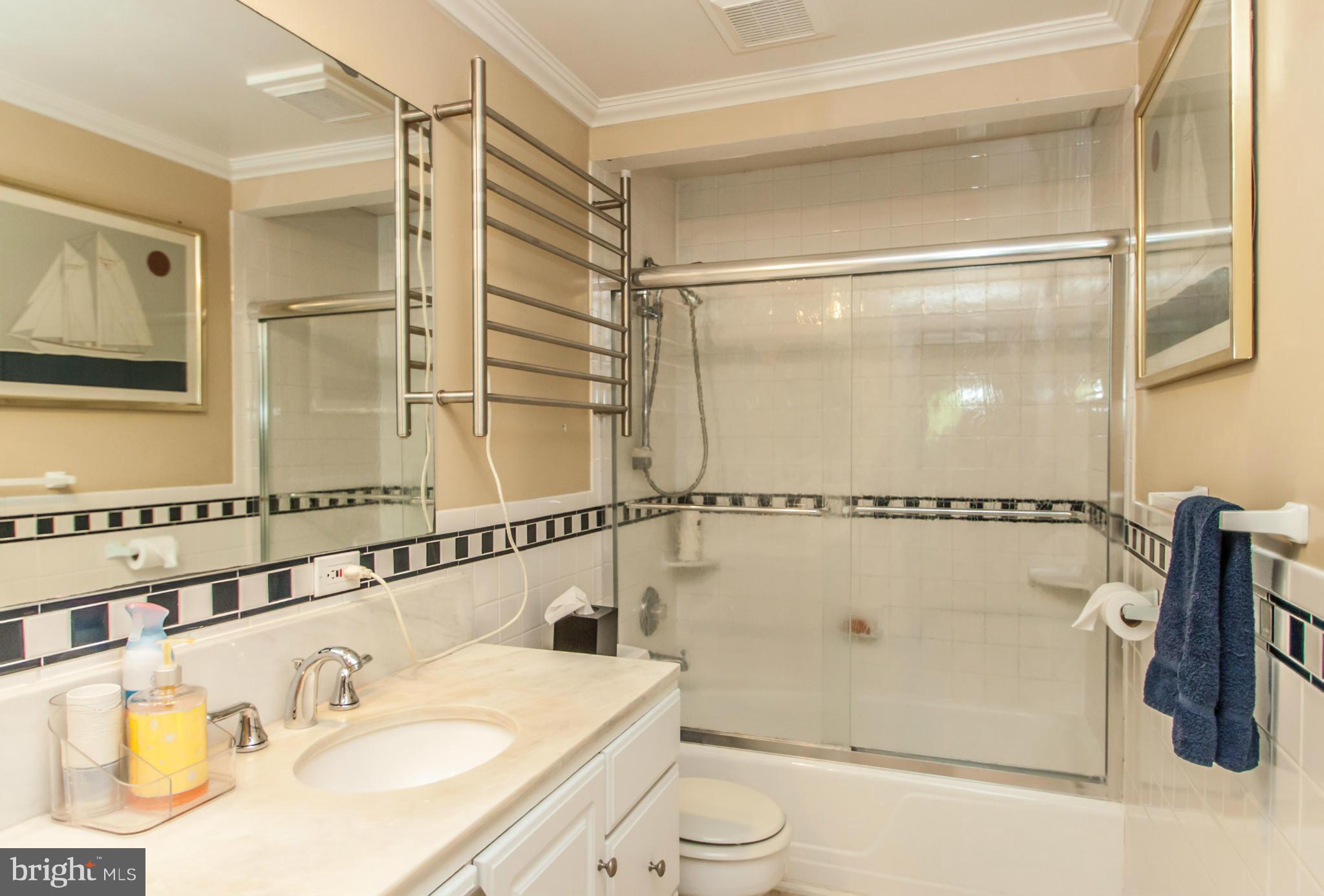 HOLLINDALE - Residential