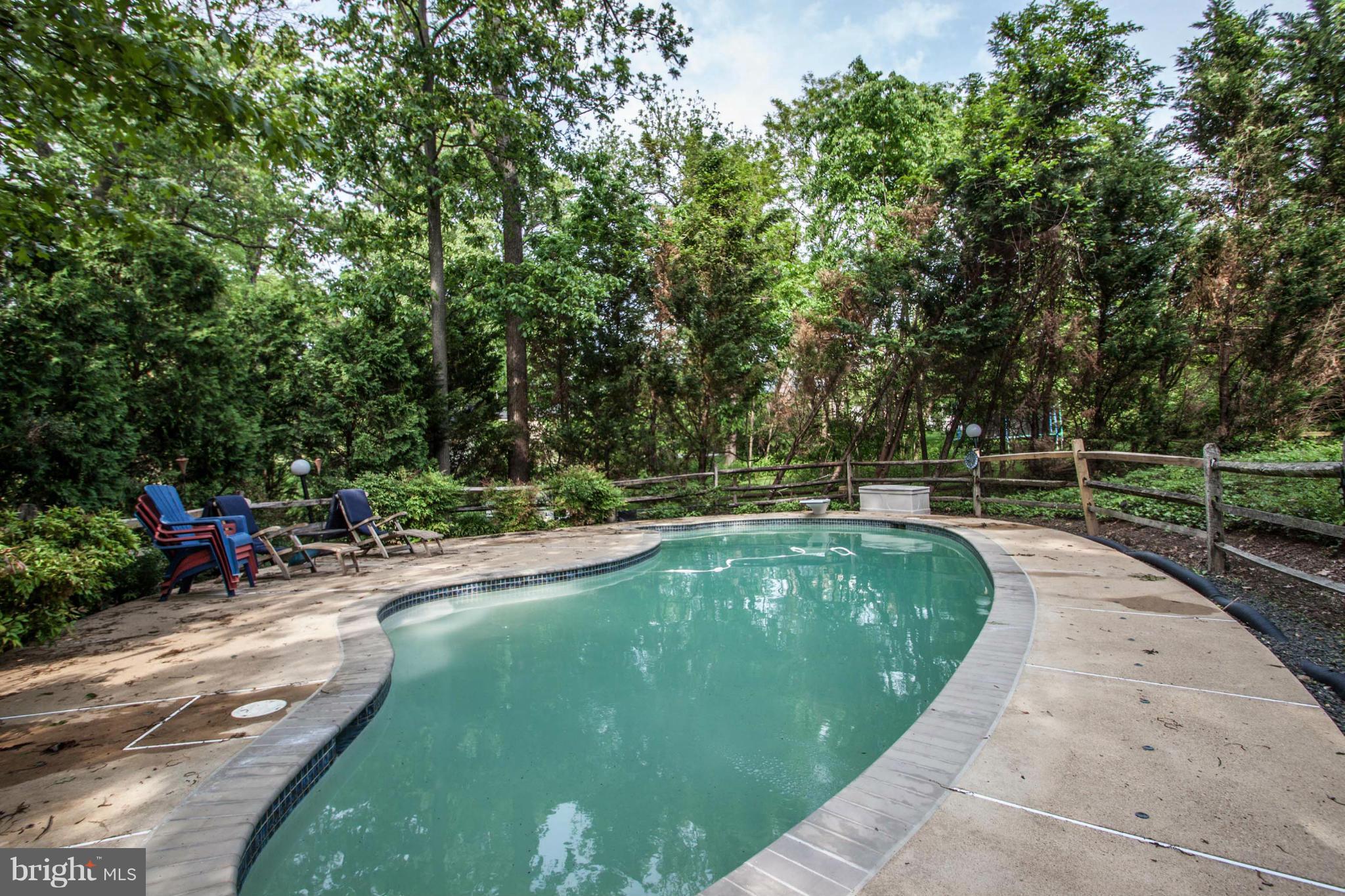 HOLLINDALE - Residential