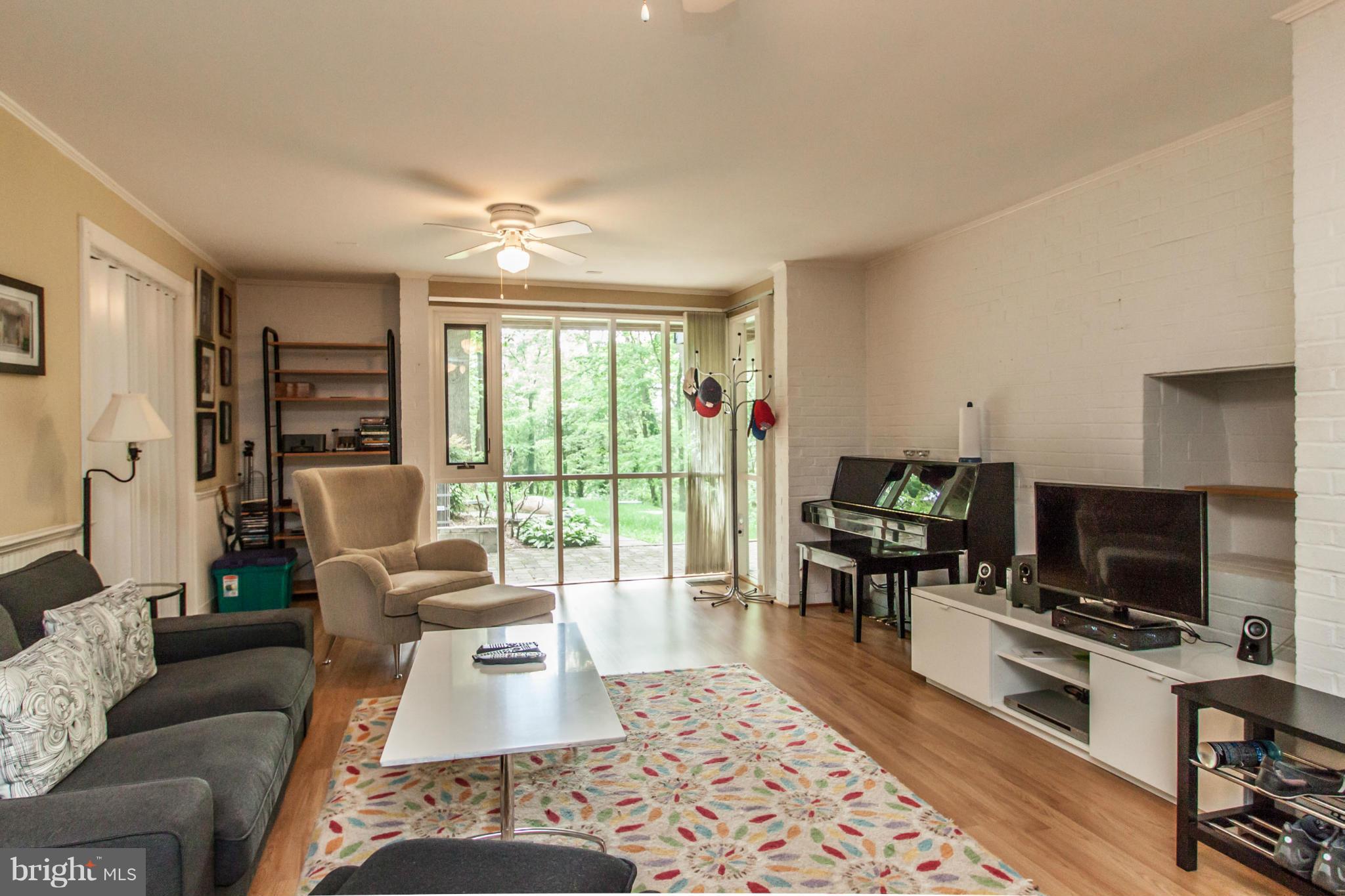 HOLLINDALE - Residential