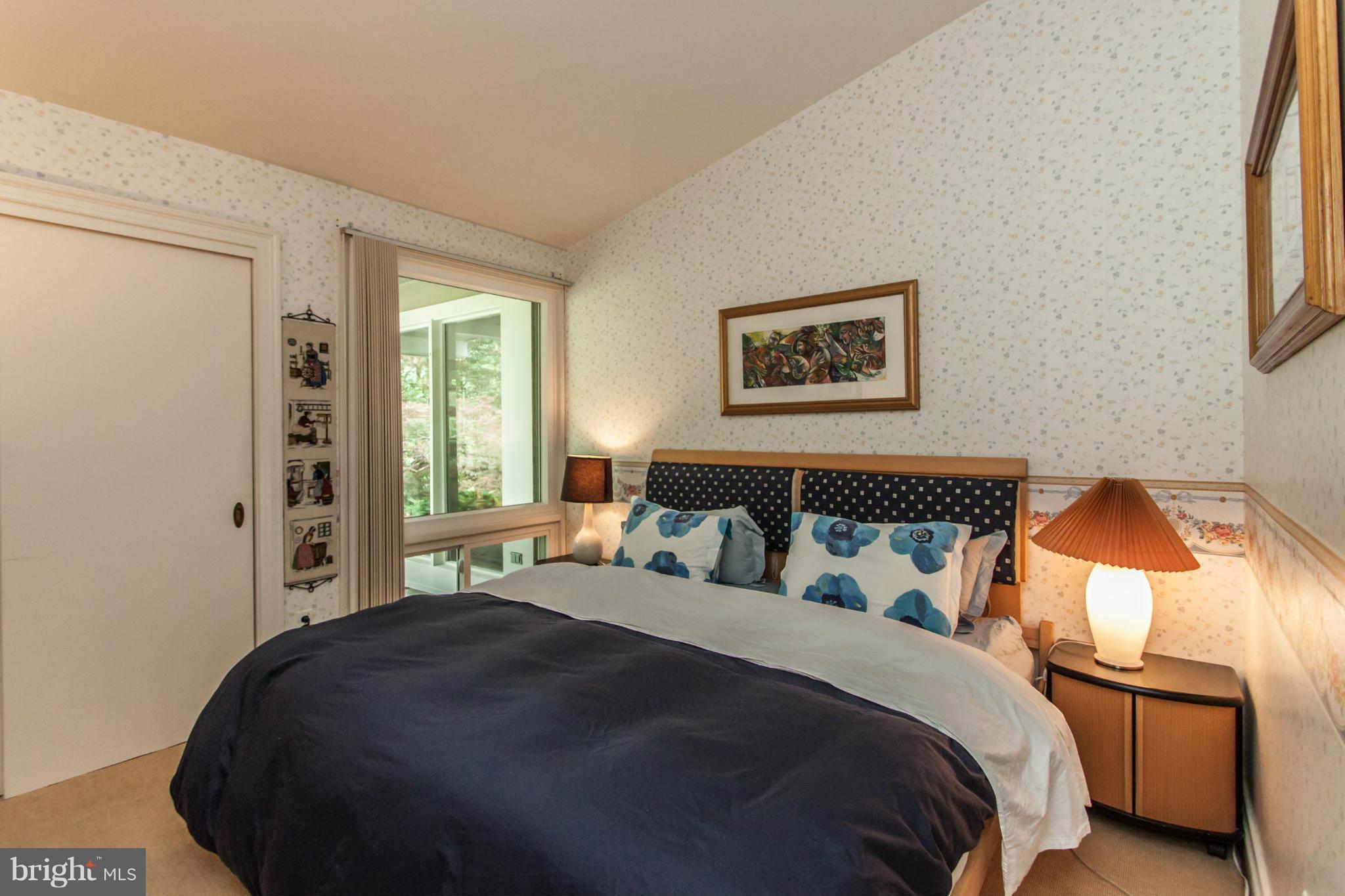 HOLLINDALE - Residential