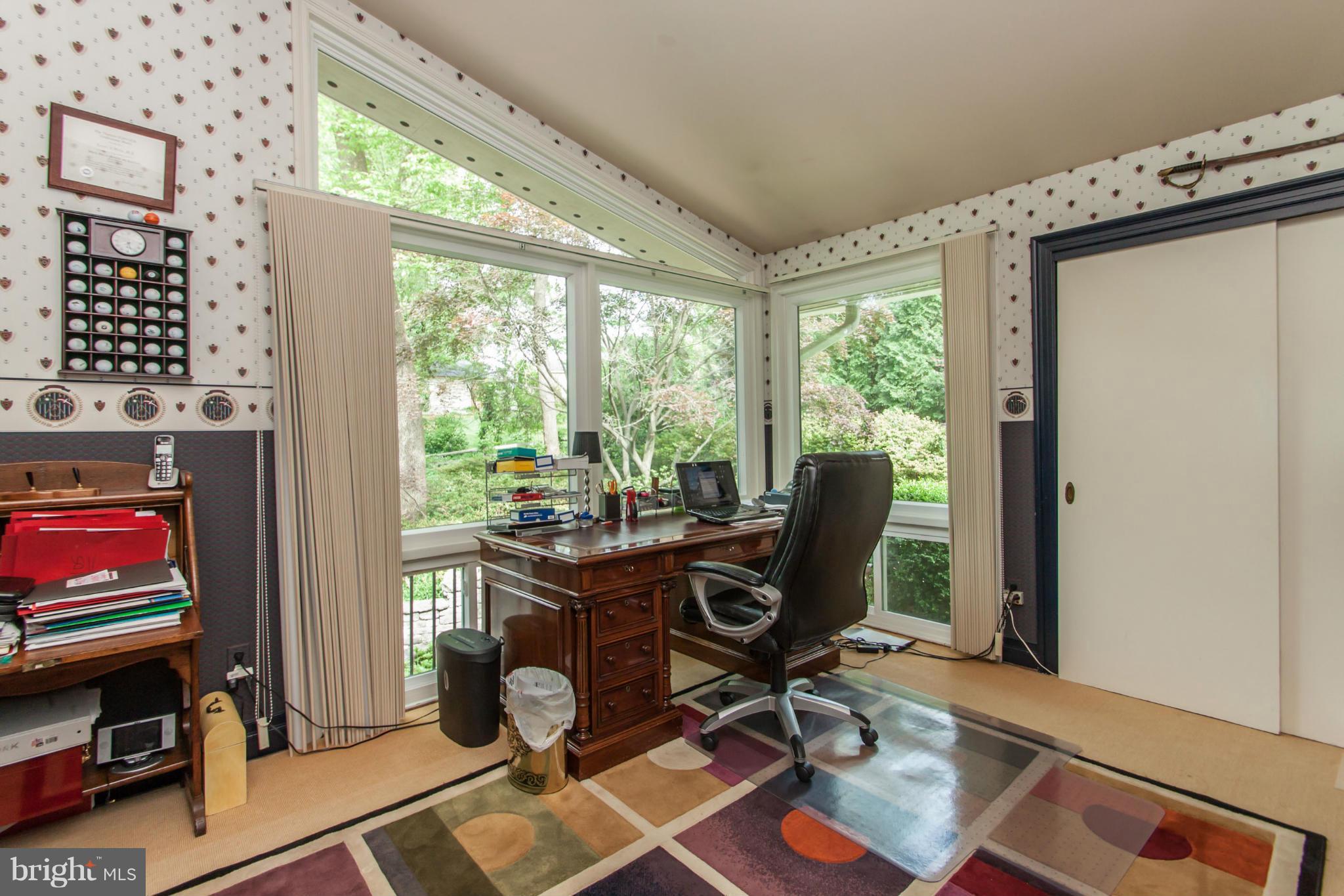 HOLLINDALE - Residential