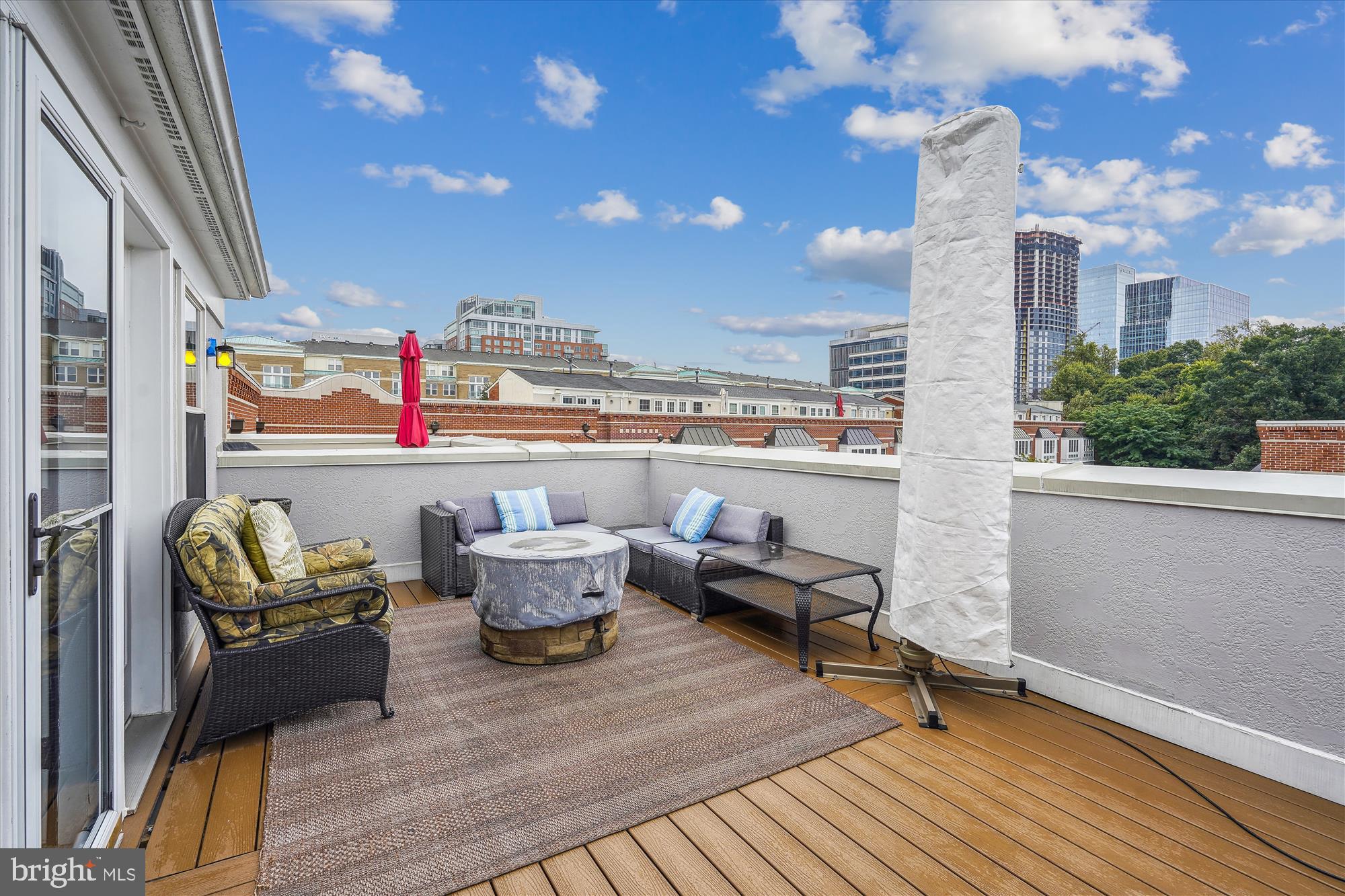 WEST MARKET - Residential