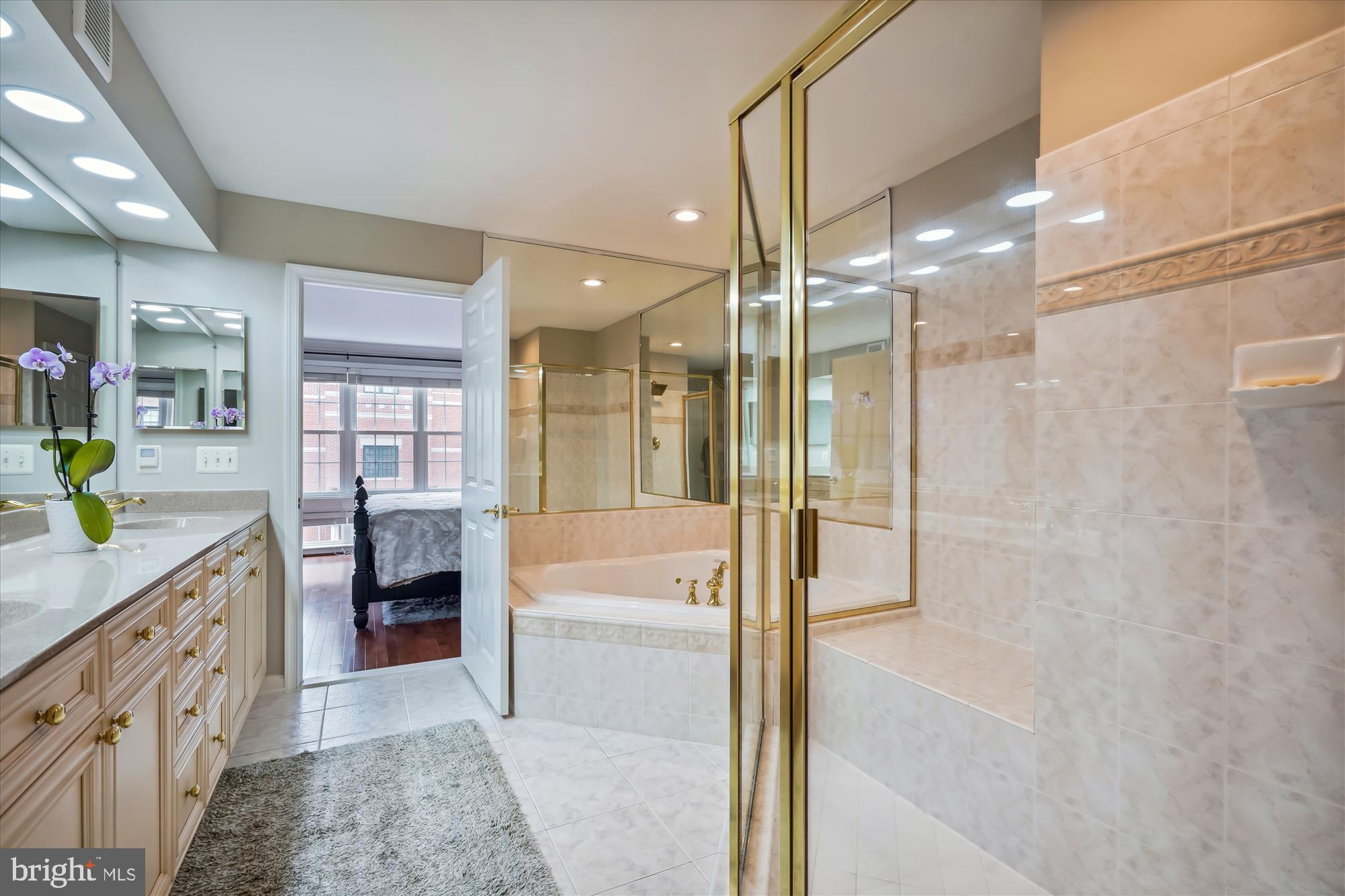 WEST MARKET - Residential