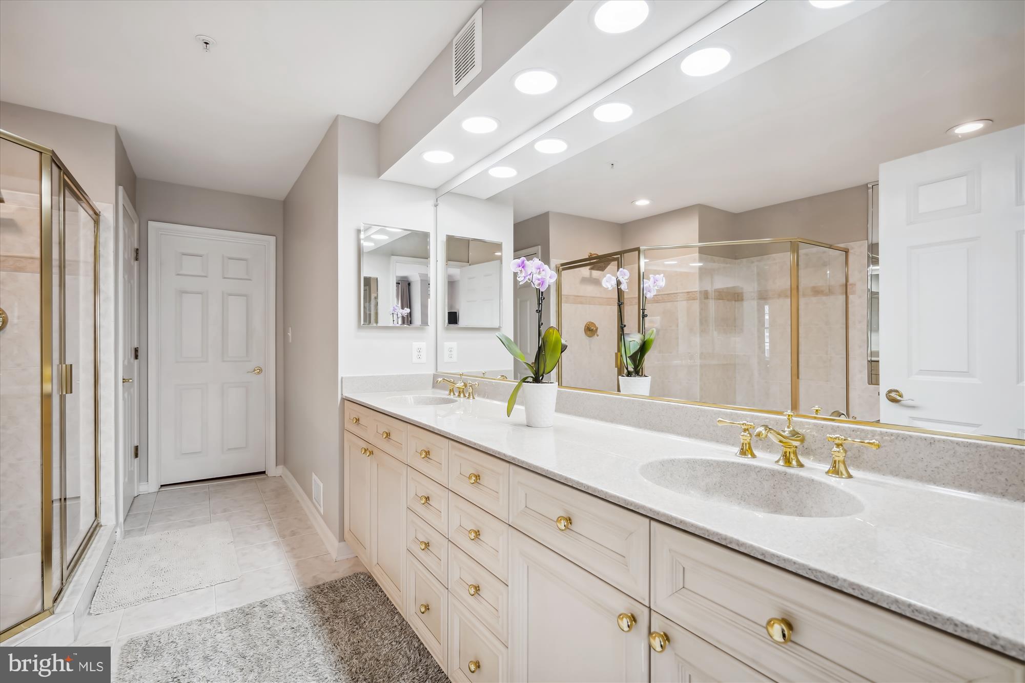 WEST MARKET - Residential