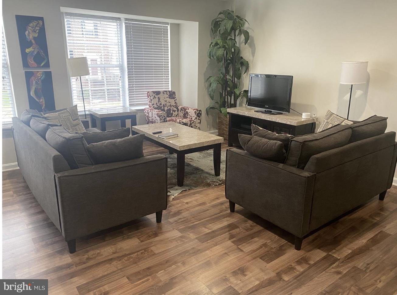 ENTERPRISE WOODS - Residential