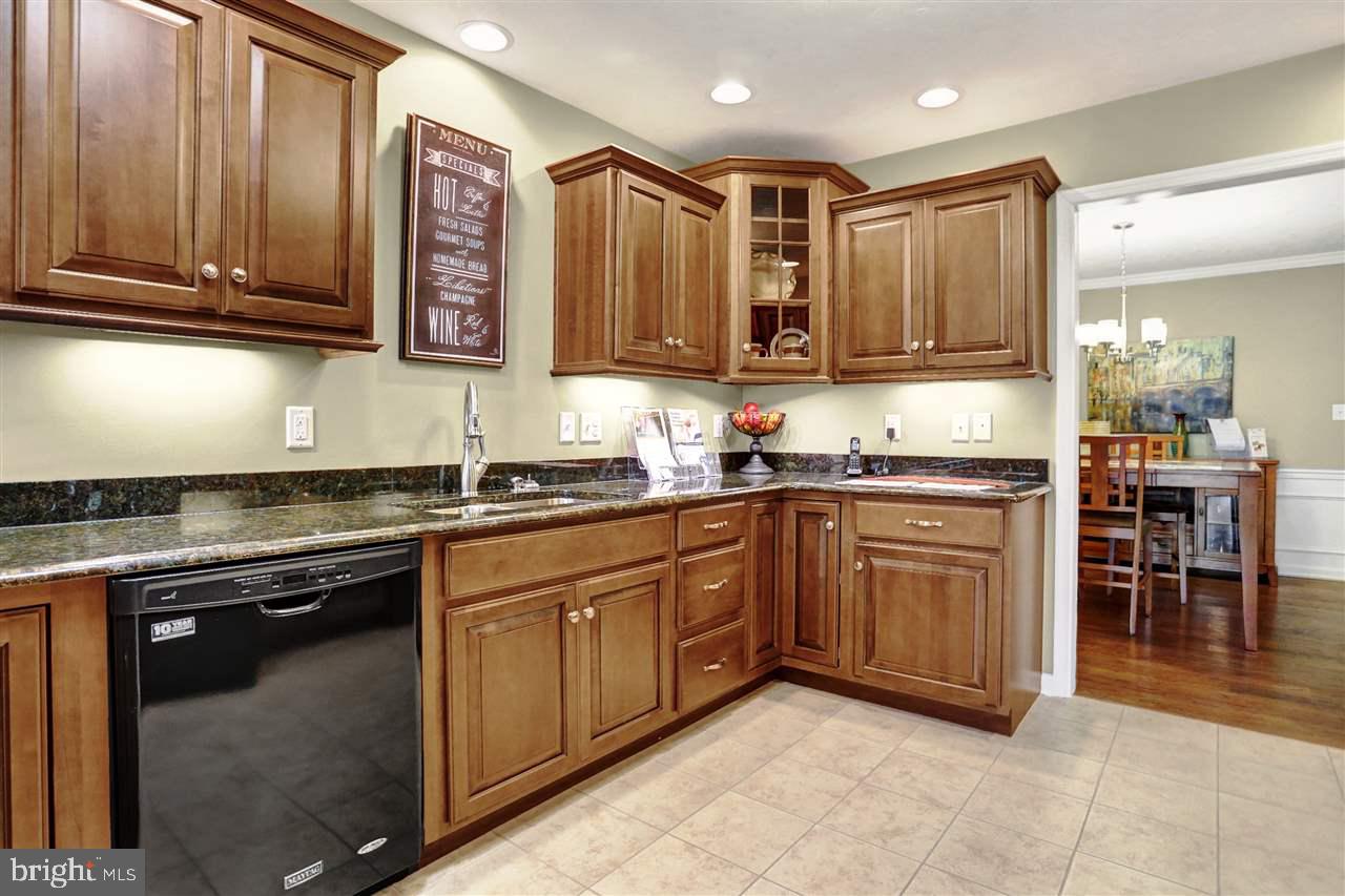 ROTH'S FARM VILLAGE CONDO - Residential
