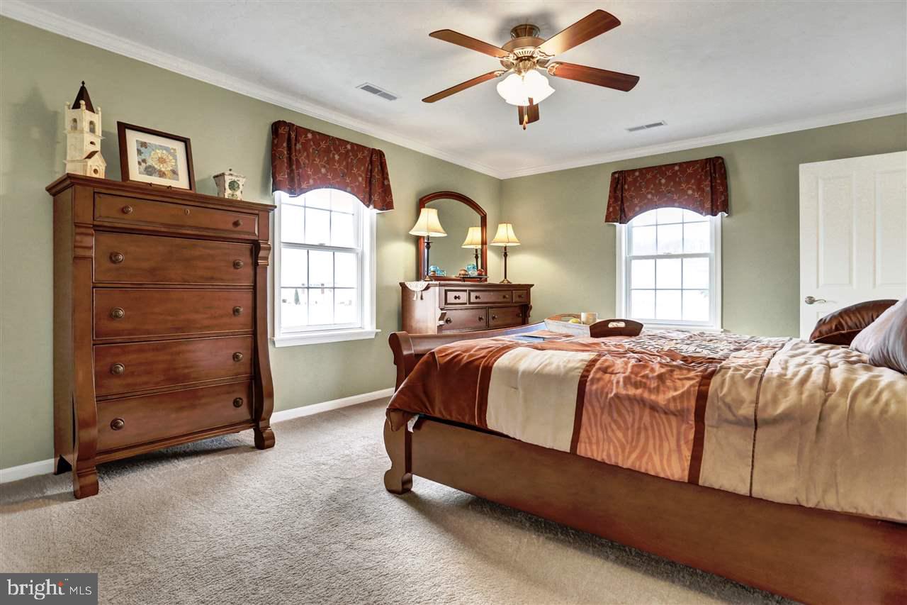 ROTH'S FARM VILLAGE CONDO - Residential
