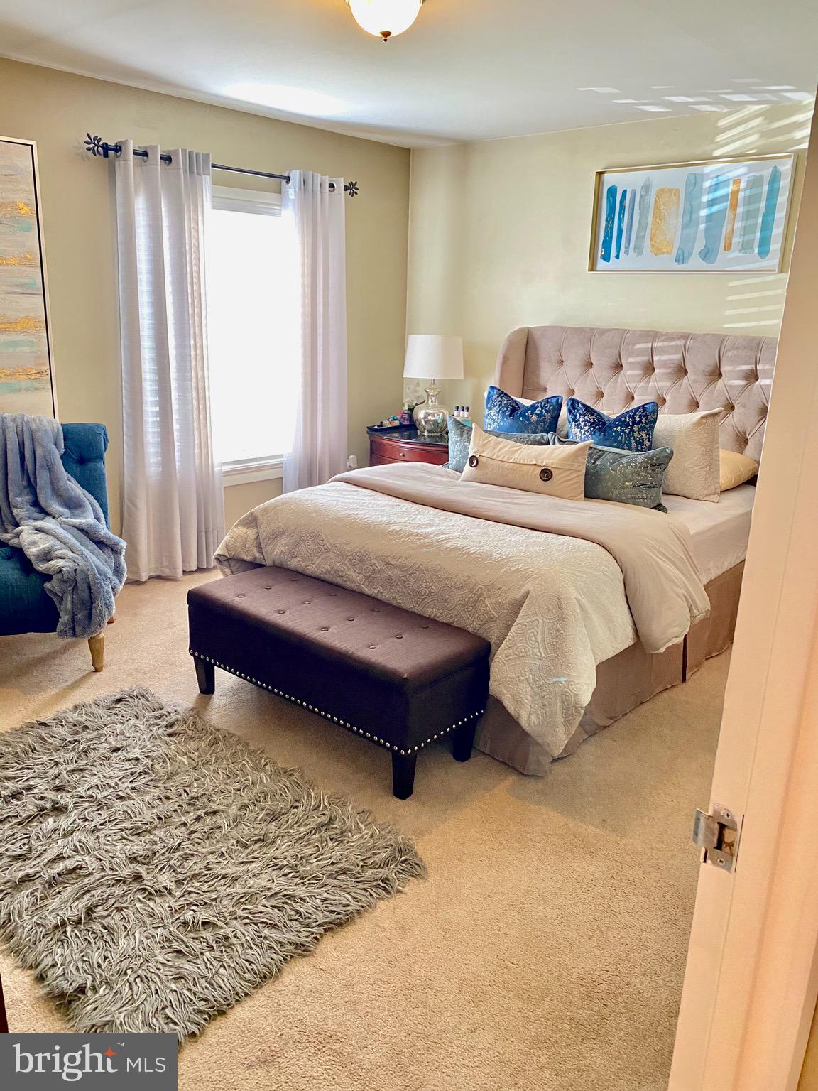 HUNTING RIDGE CONDOMINIUM - Residential