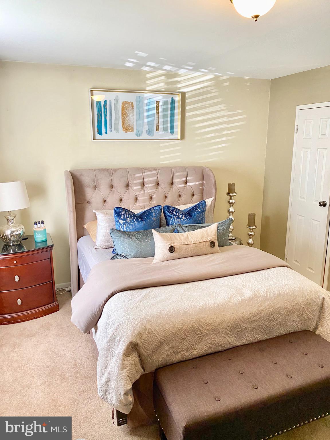 HUNTING RIDGE CONDOMINIUM - Residential