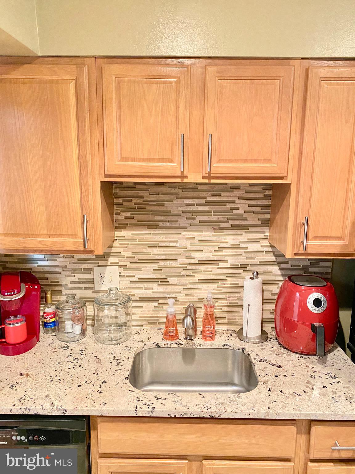 HUNTING RIDGE CONDOMINIUM - Residential