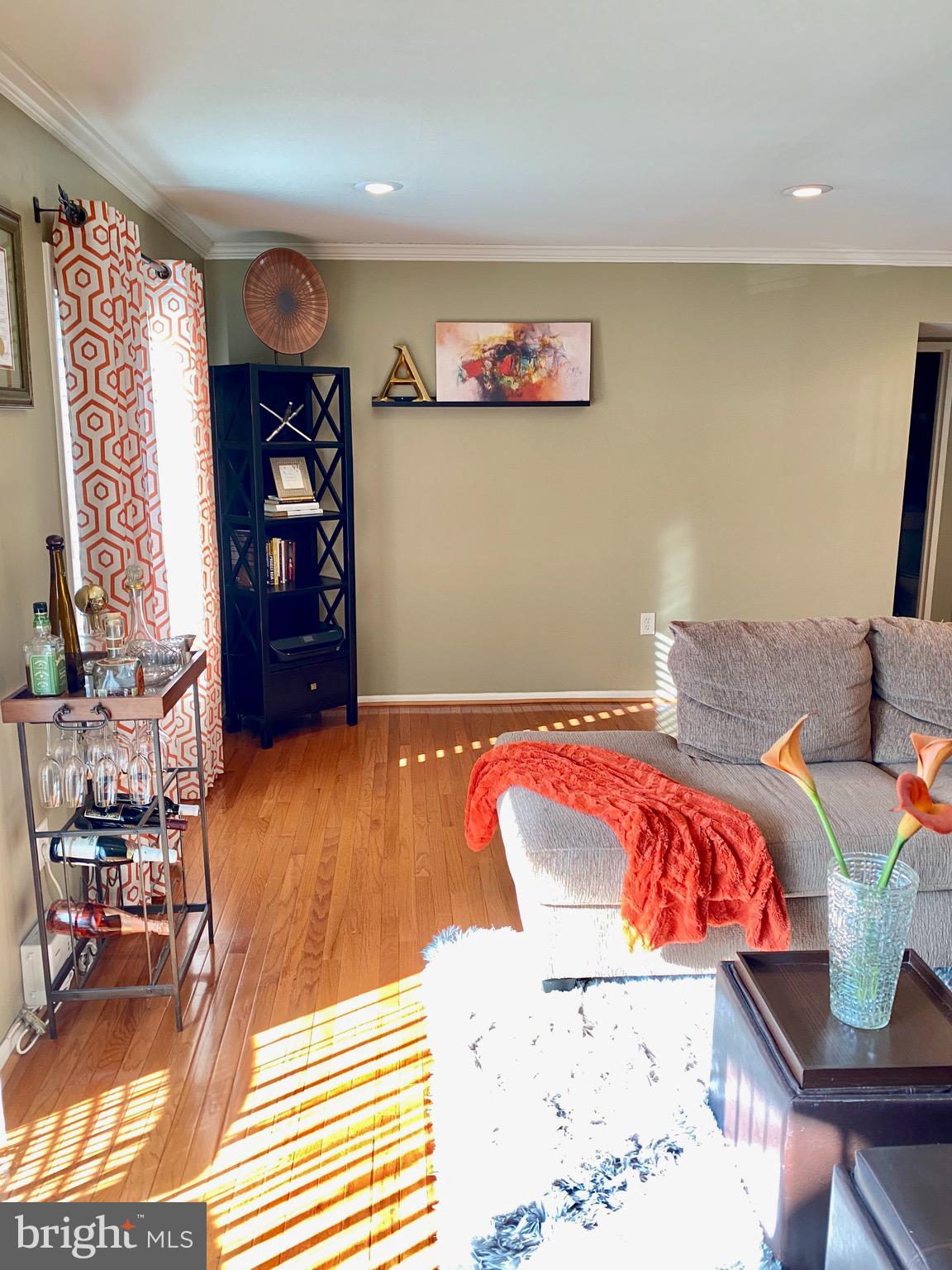 HUNTING RIDGE CONDOMINIUM - Residential