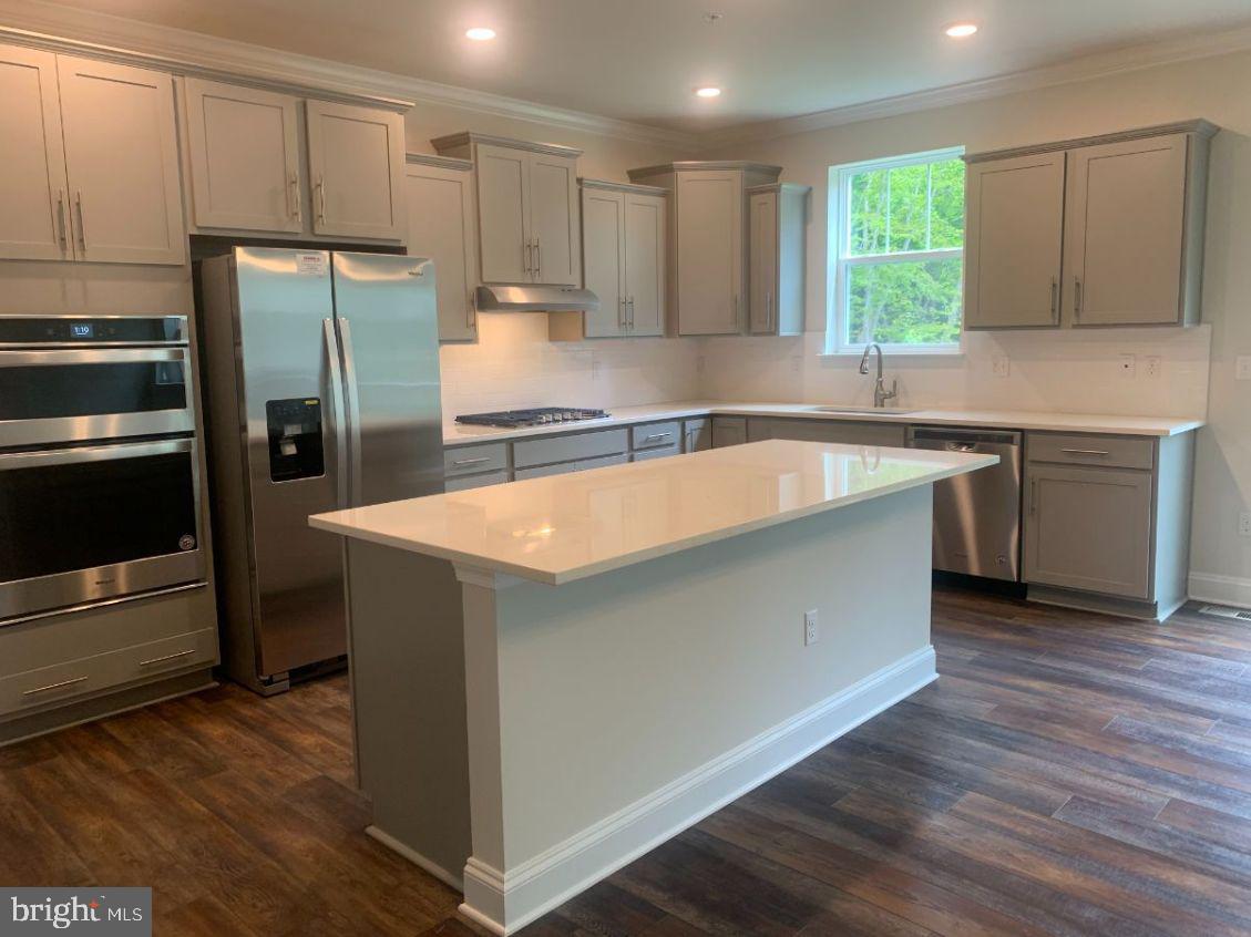 STONEGATE - Residential