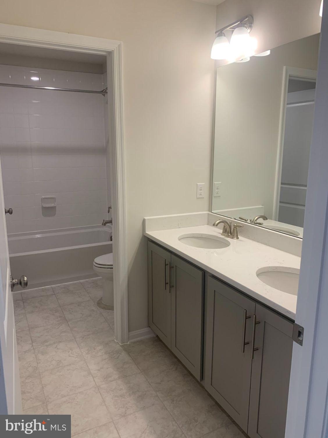 STONEGATE - Residential