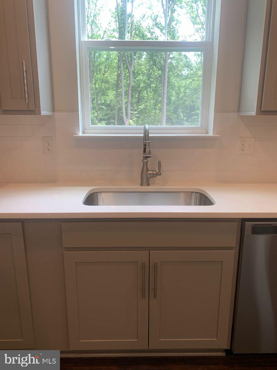 STONEGATE - Residential