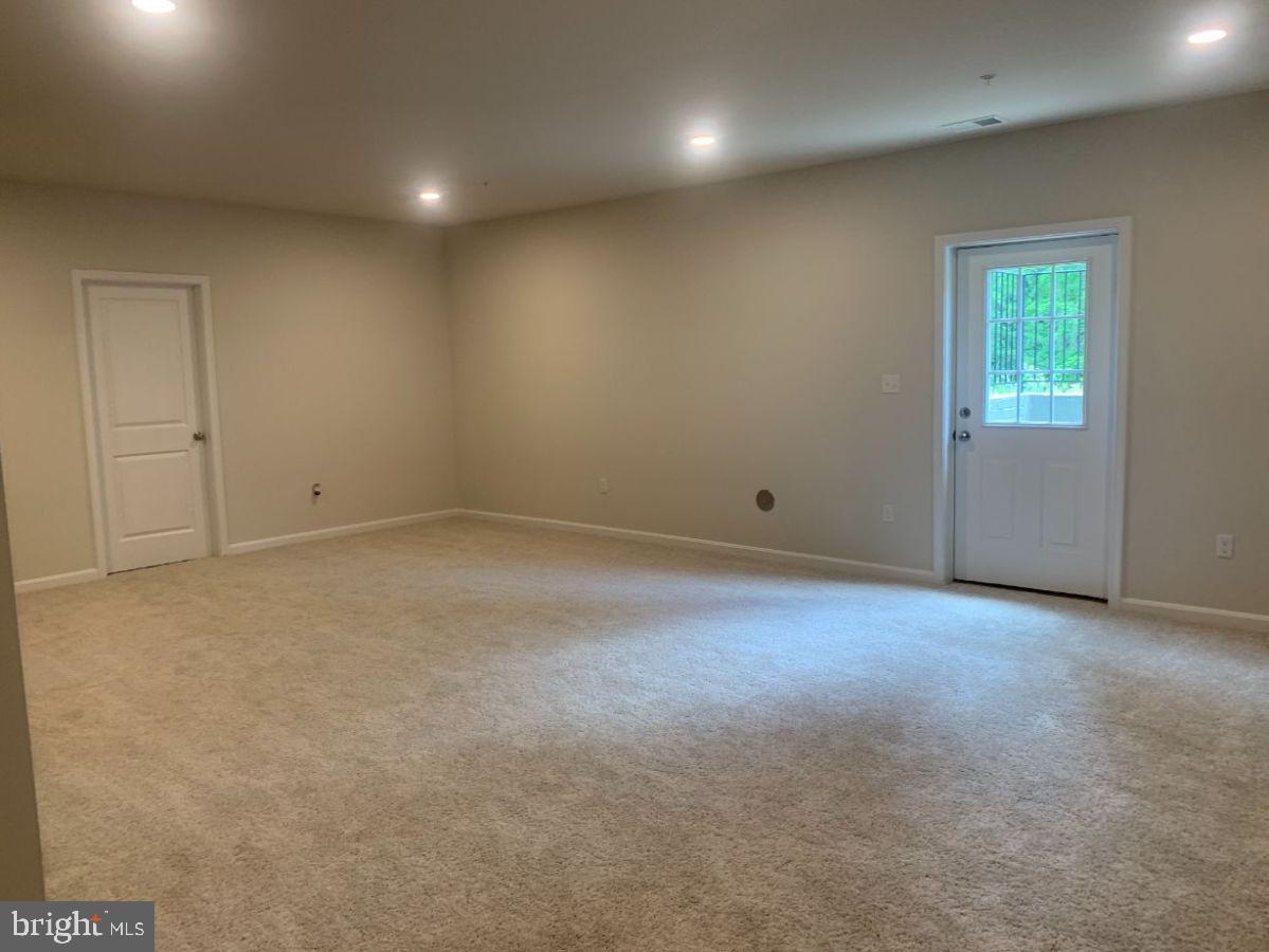 STONEGATE - Residential