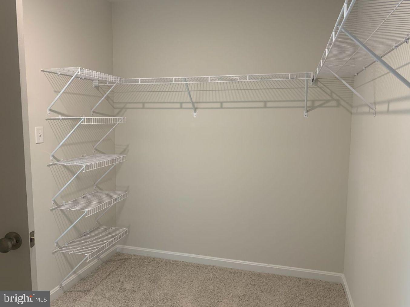 STONEGATE - Residential