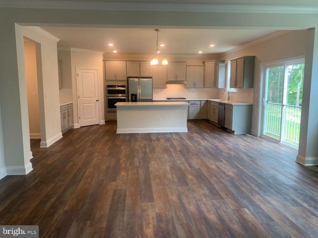 STONEGATE - Residential