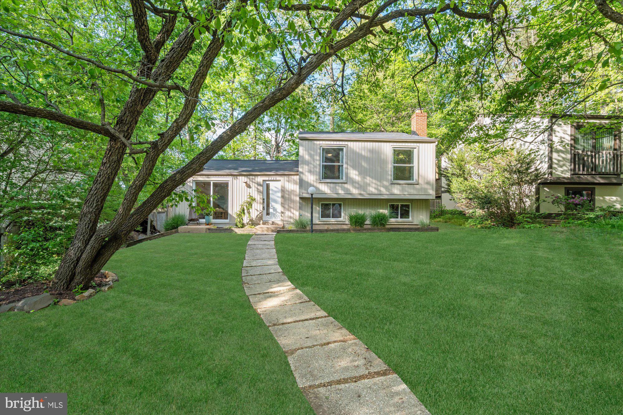 2228 COCQUINA DRIVE