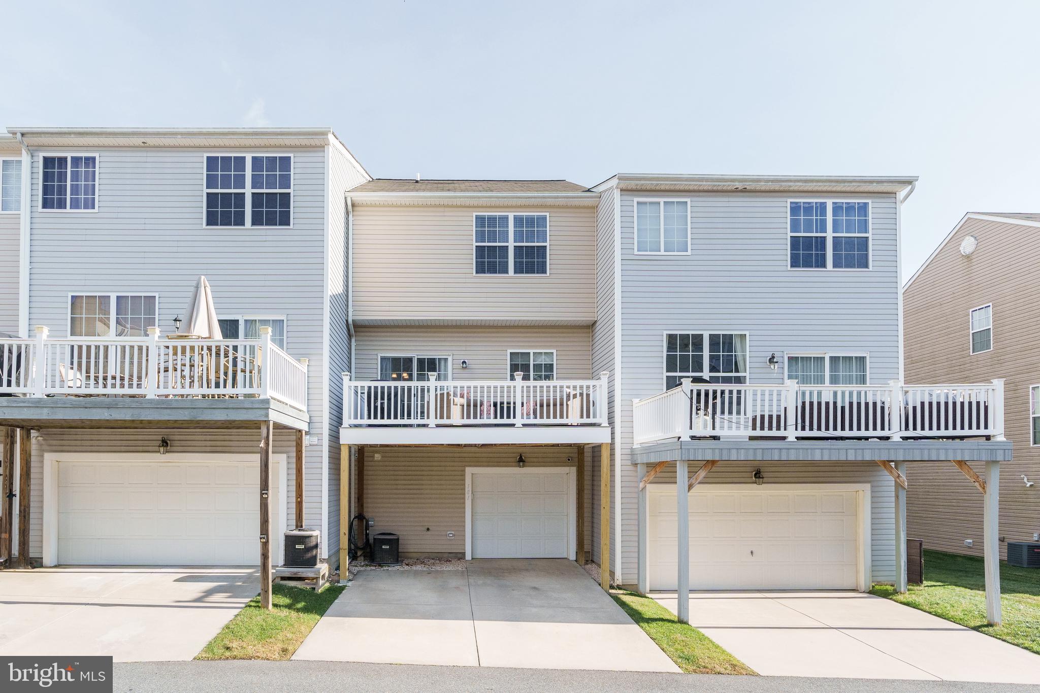 CHARLESTOWN CROSSING - Residential