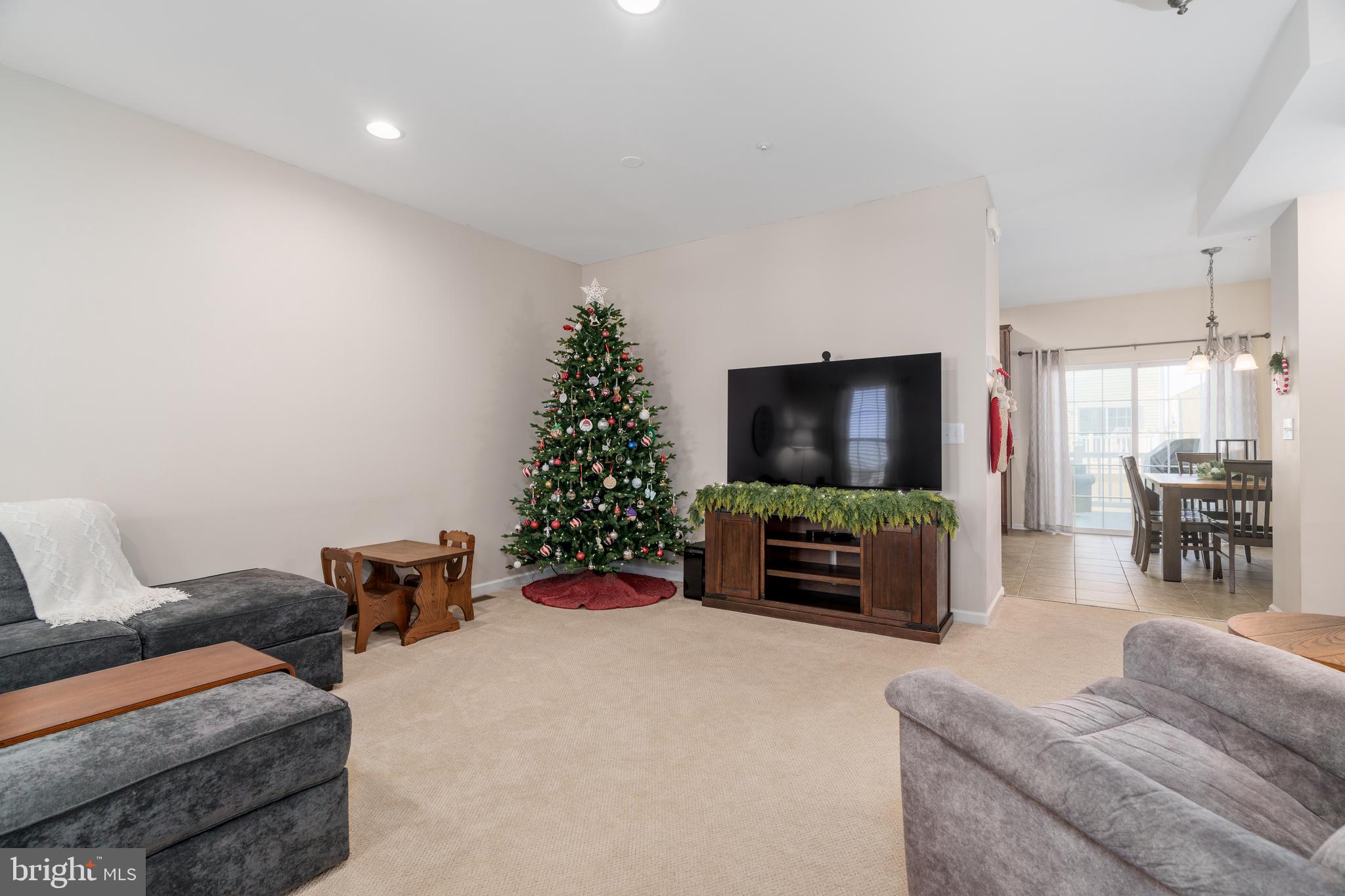 CHARLESTOWN CROSSING - Residential