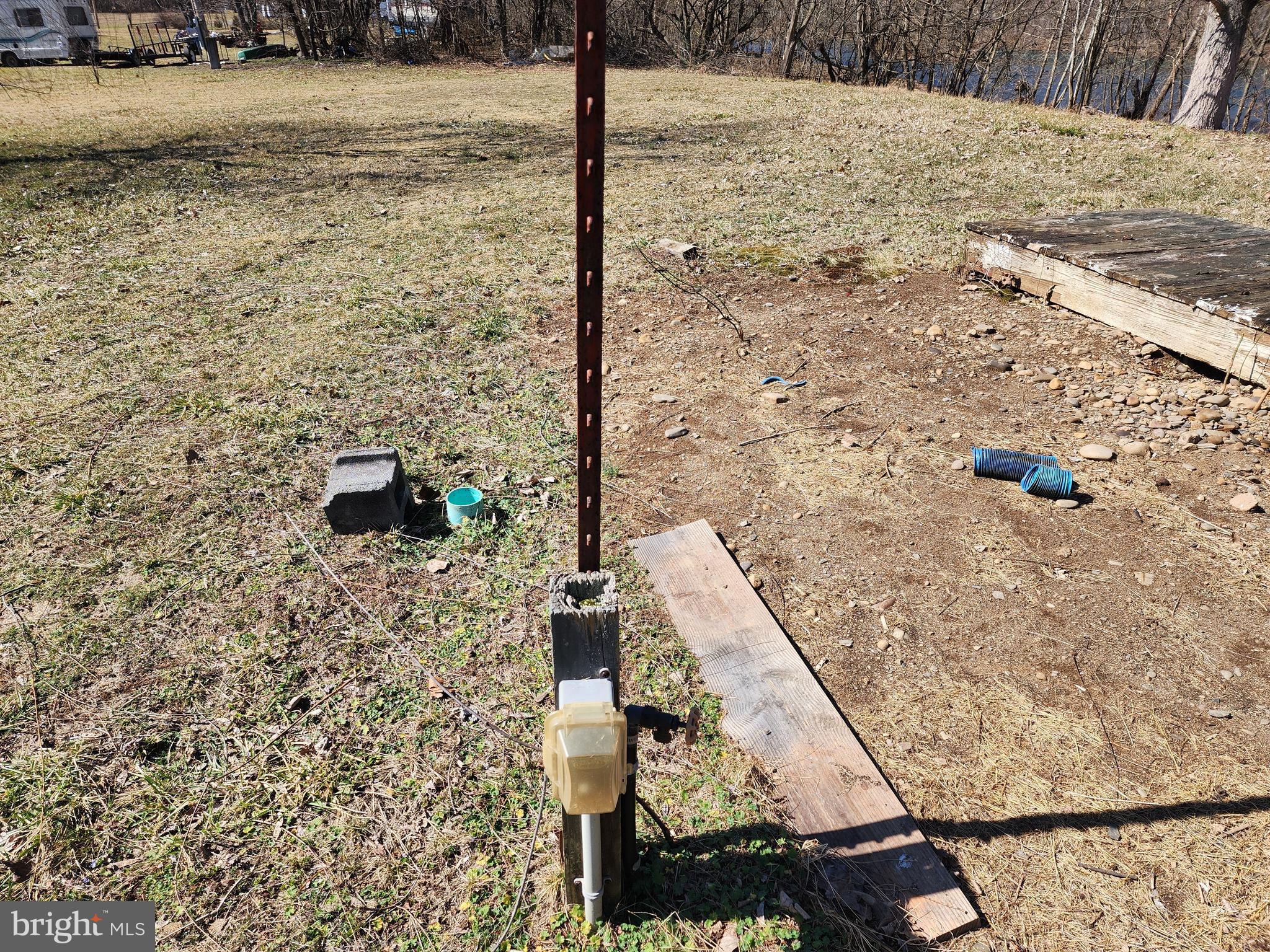 RIVERDALE ACRES - Land