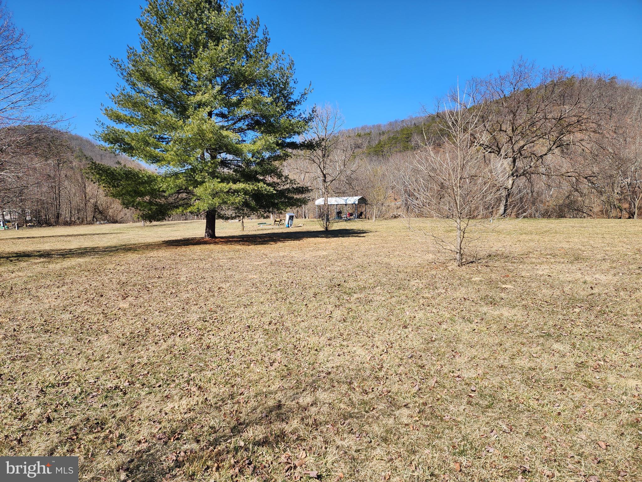 RIVERDALE ACRES - Land