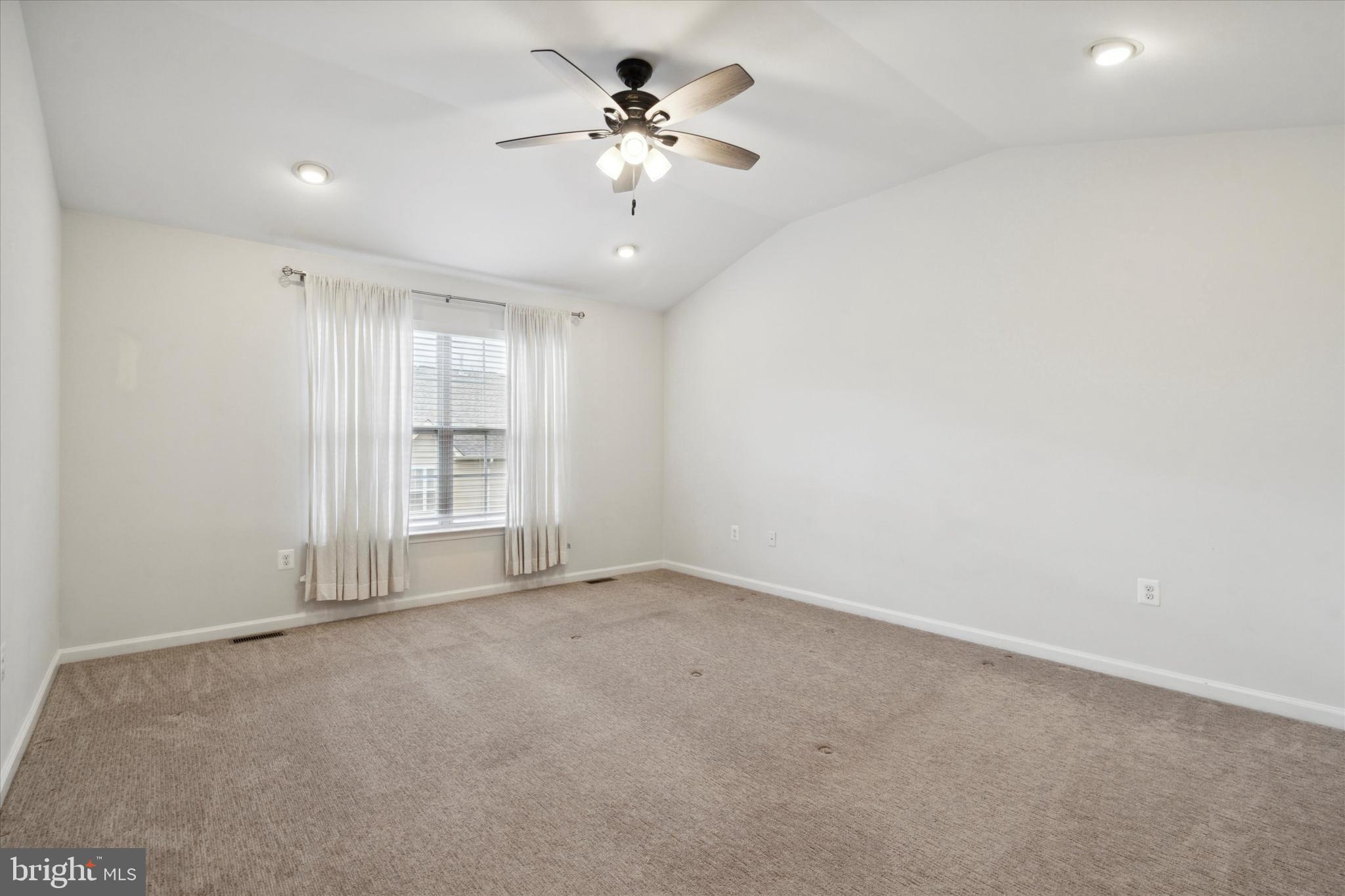 WELLINGTON VILLAGE - Residential