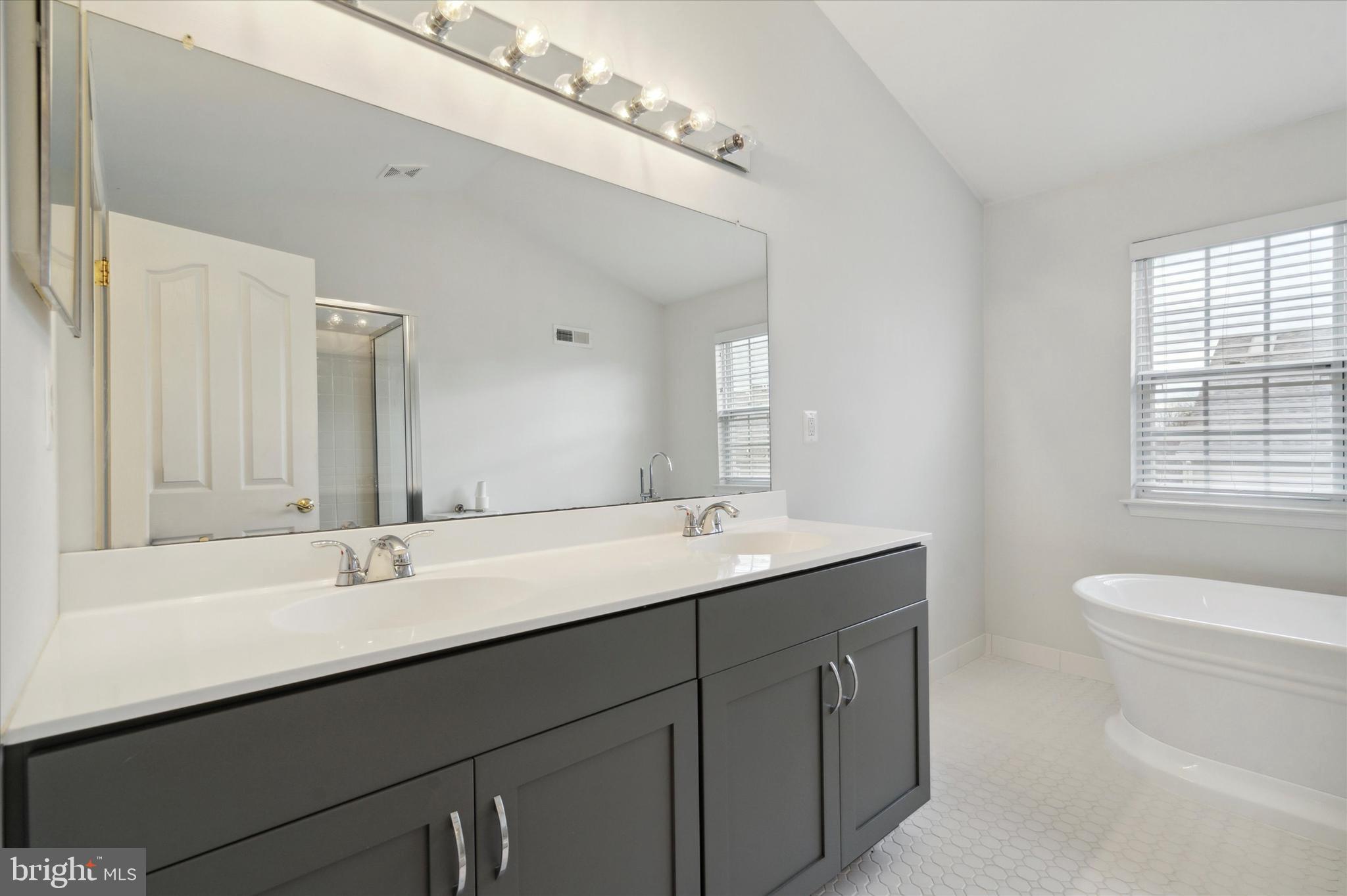 WELLINGTON VILLAGE - Residential