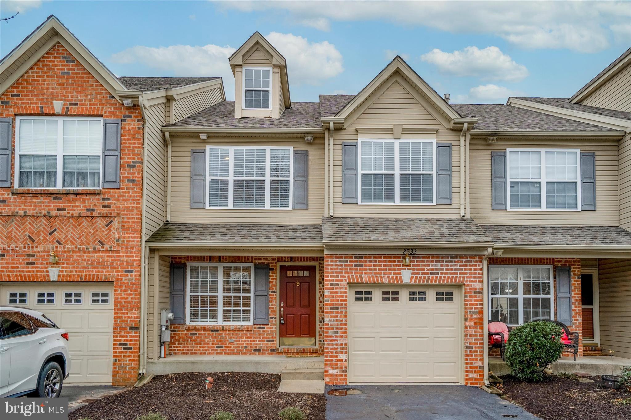 WELLINGTON VILLAGE - Residential