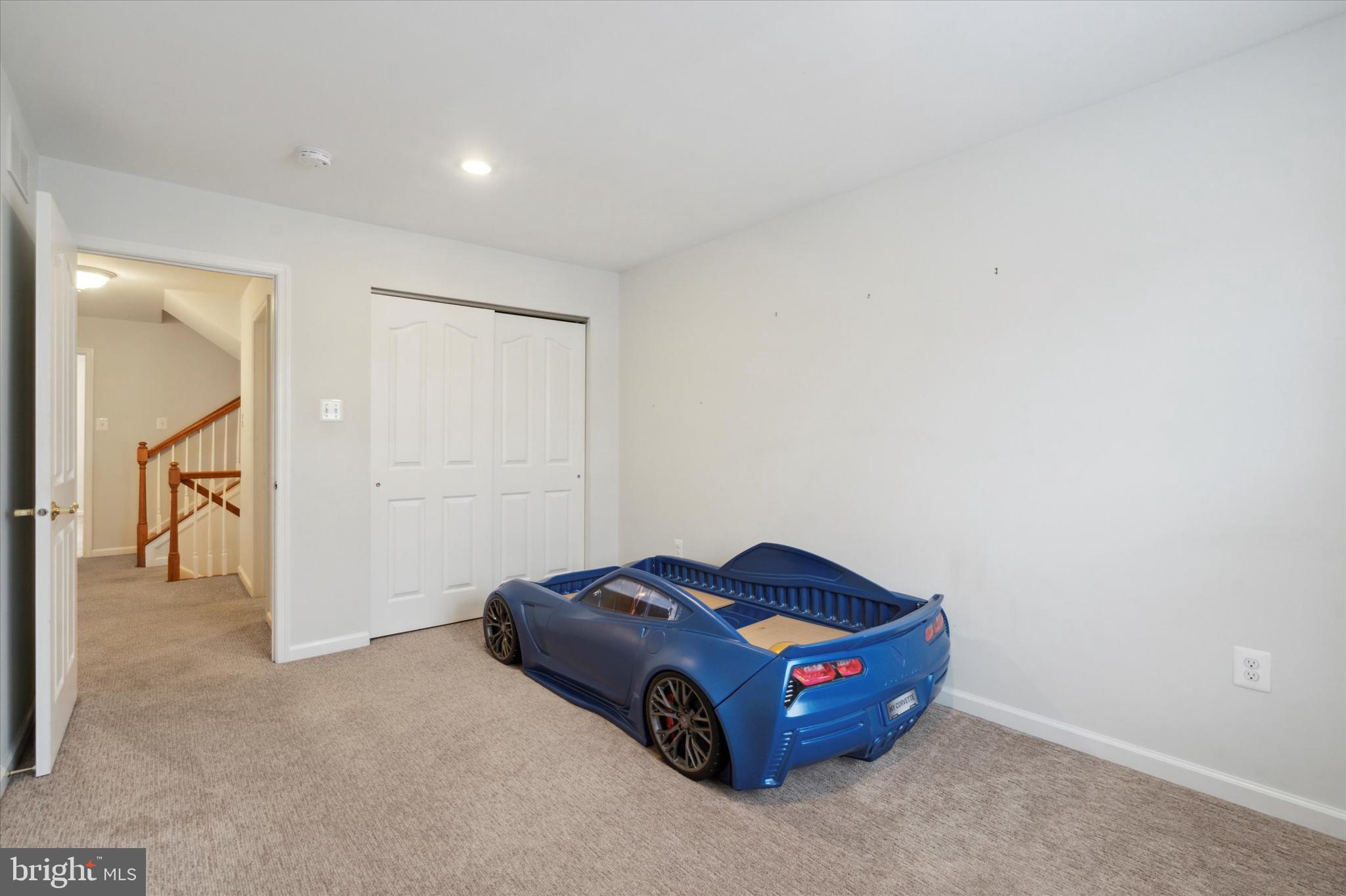 WELLINGTON VILLAGE - Residential